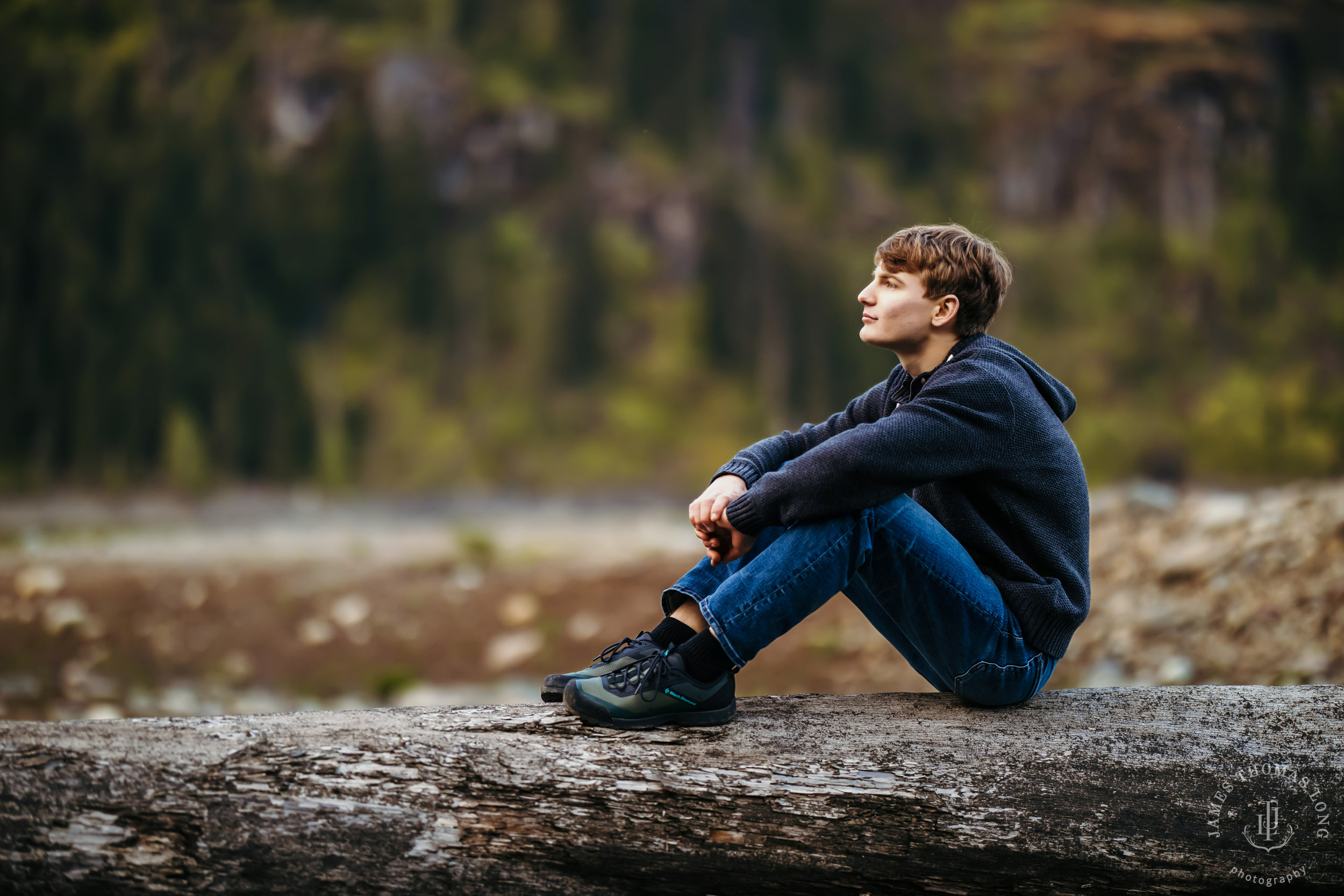 Cascade mountain adventure high school senior portrait session by Seattle senior photographer James Thomas Long Photography