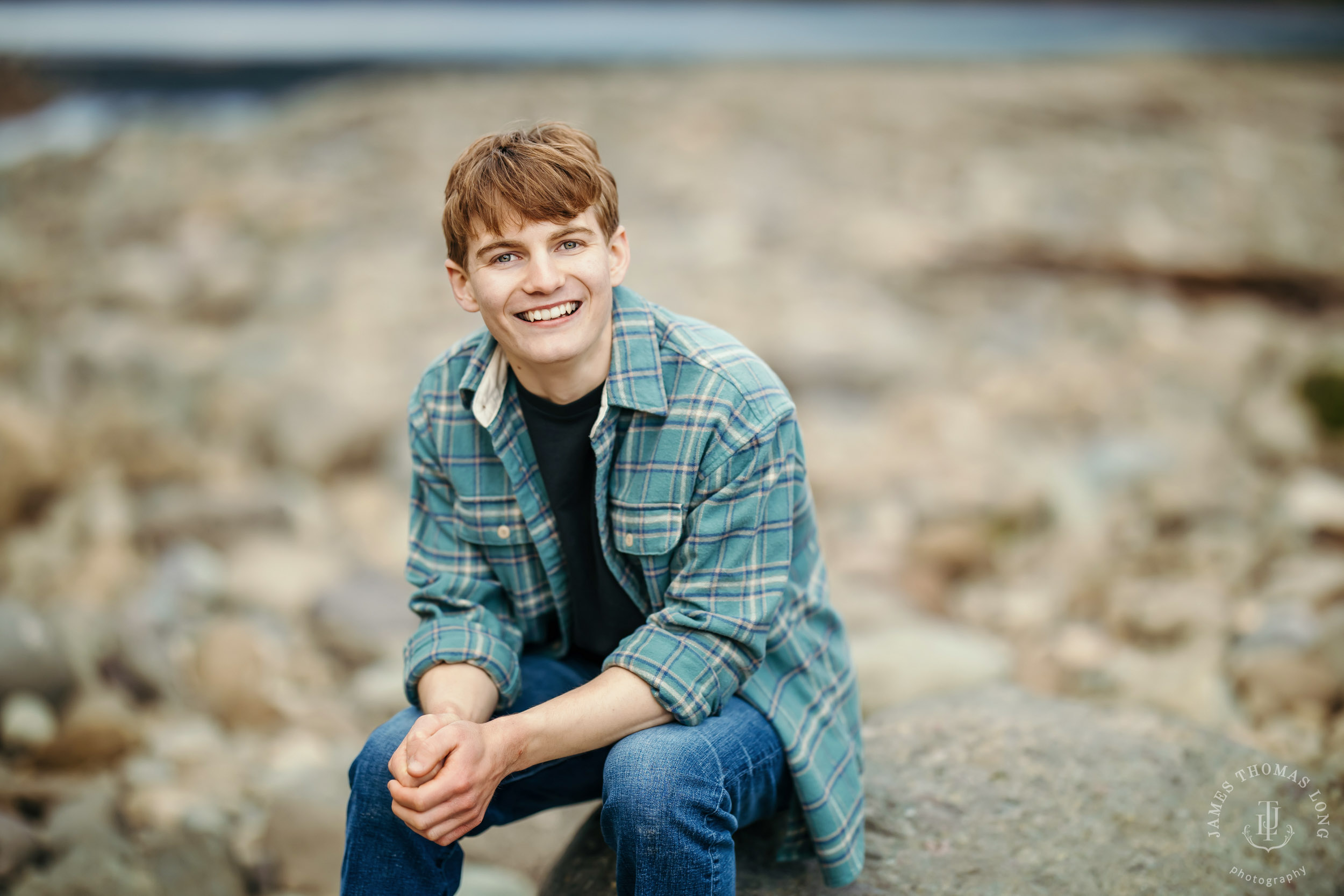 Cascade mountain adventure high school senior portrait session by Seattle senior photographer James Thomas Long Photography