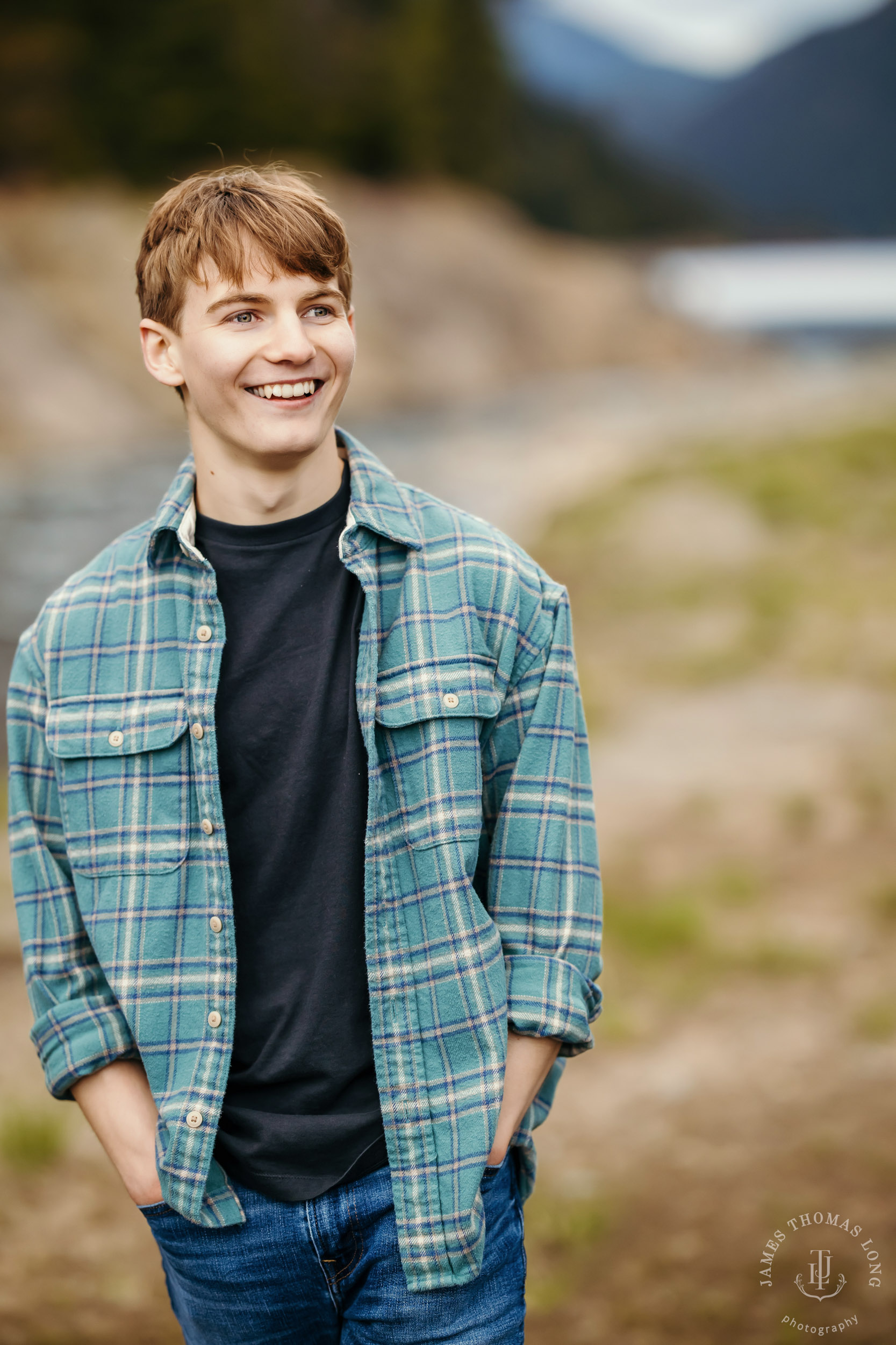 Cascade mountain adventure high school senior portrait session by Seattle senior photographer James Thomas Long Photography