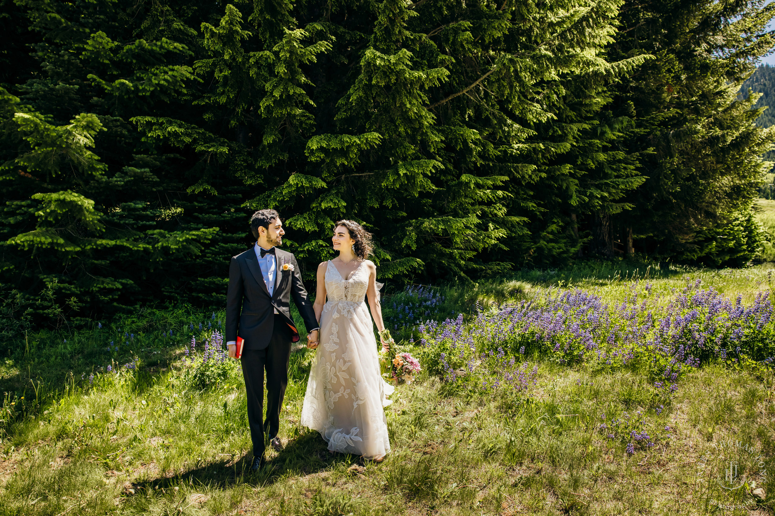 Crystal Mountain Jewish wedding by Seattle wedding photographer James Thomas Long Photography