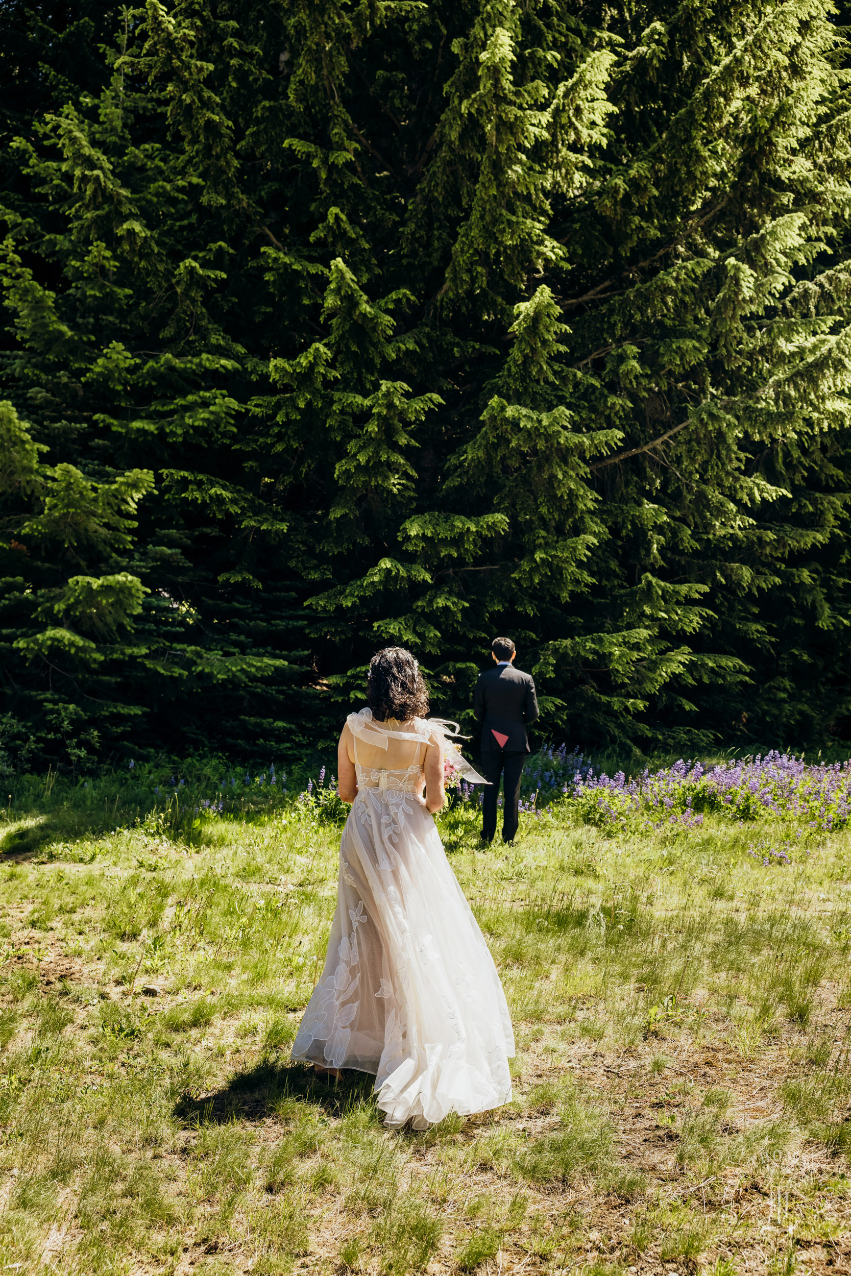 Crystal Mountain Jewish wedding by Seattle wedding photographer James Thomas Long Photography