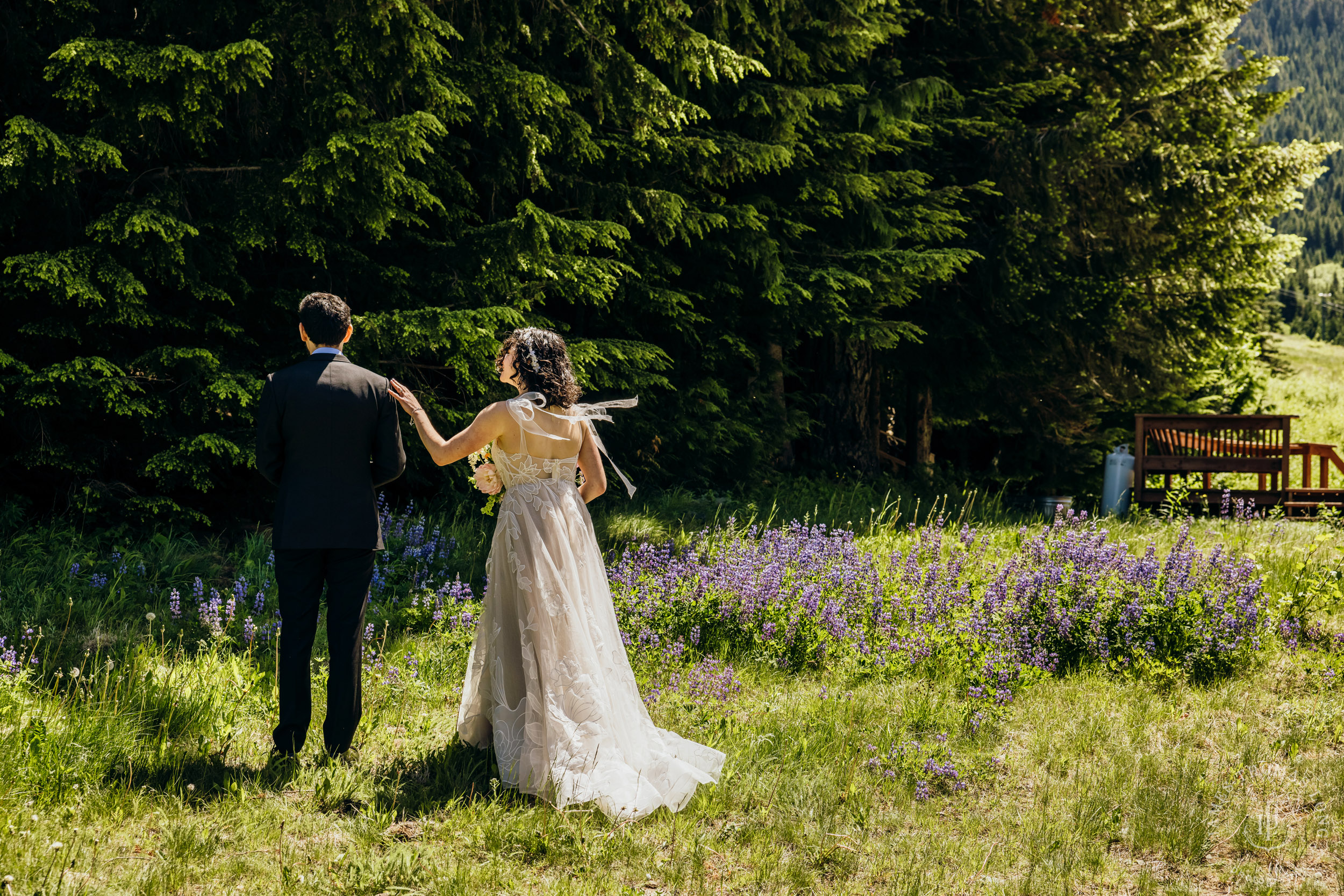 Crystal Mountain Jewish wedding by Seattle wedding photographer James Thomas Long Photography