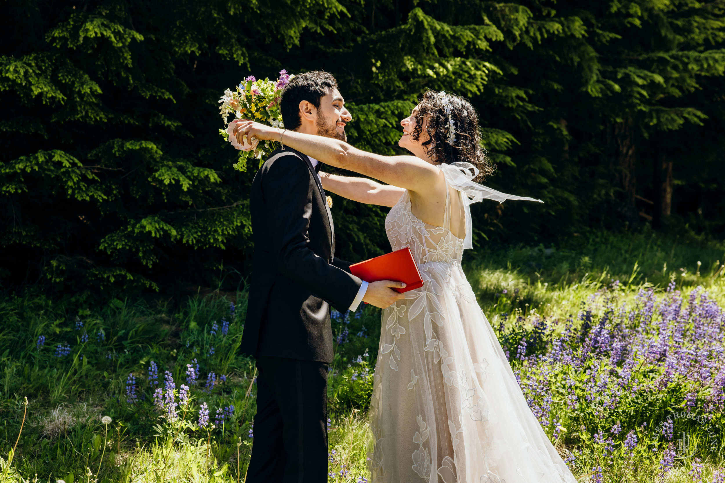 Crystal Mountain Jewish wedding by Seattle wedding photographer James Thomas Long Photography