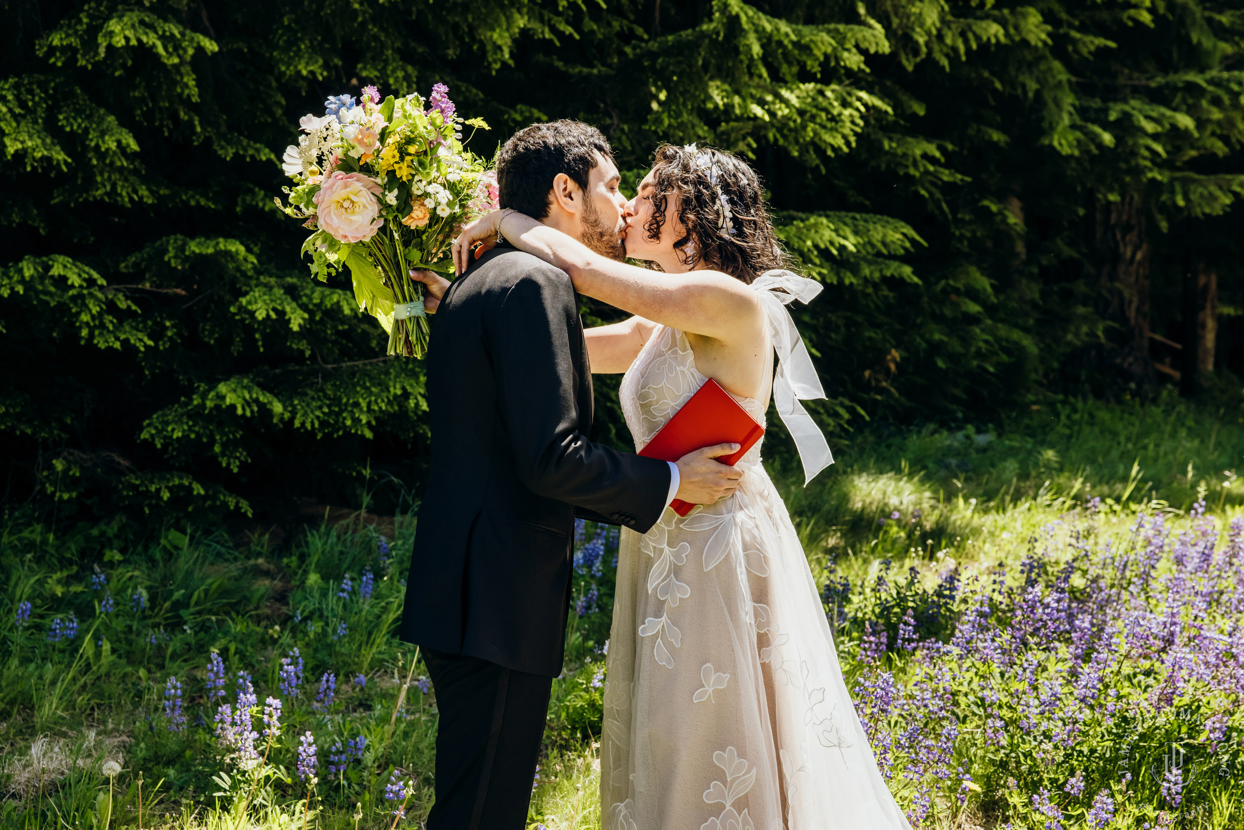 Crystal Mountain Jewish wedding by Seattle wedding photographer James Thomas Long Photography