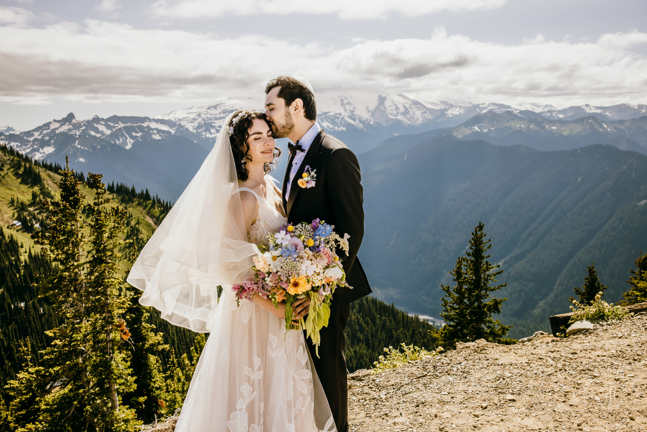 Crystal Mountain Jewish wedding by Seattle wedding photographer James Thomas Long Photography