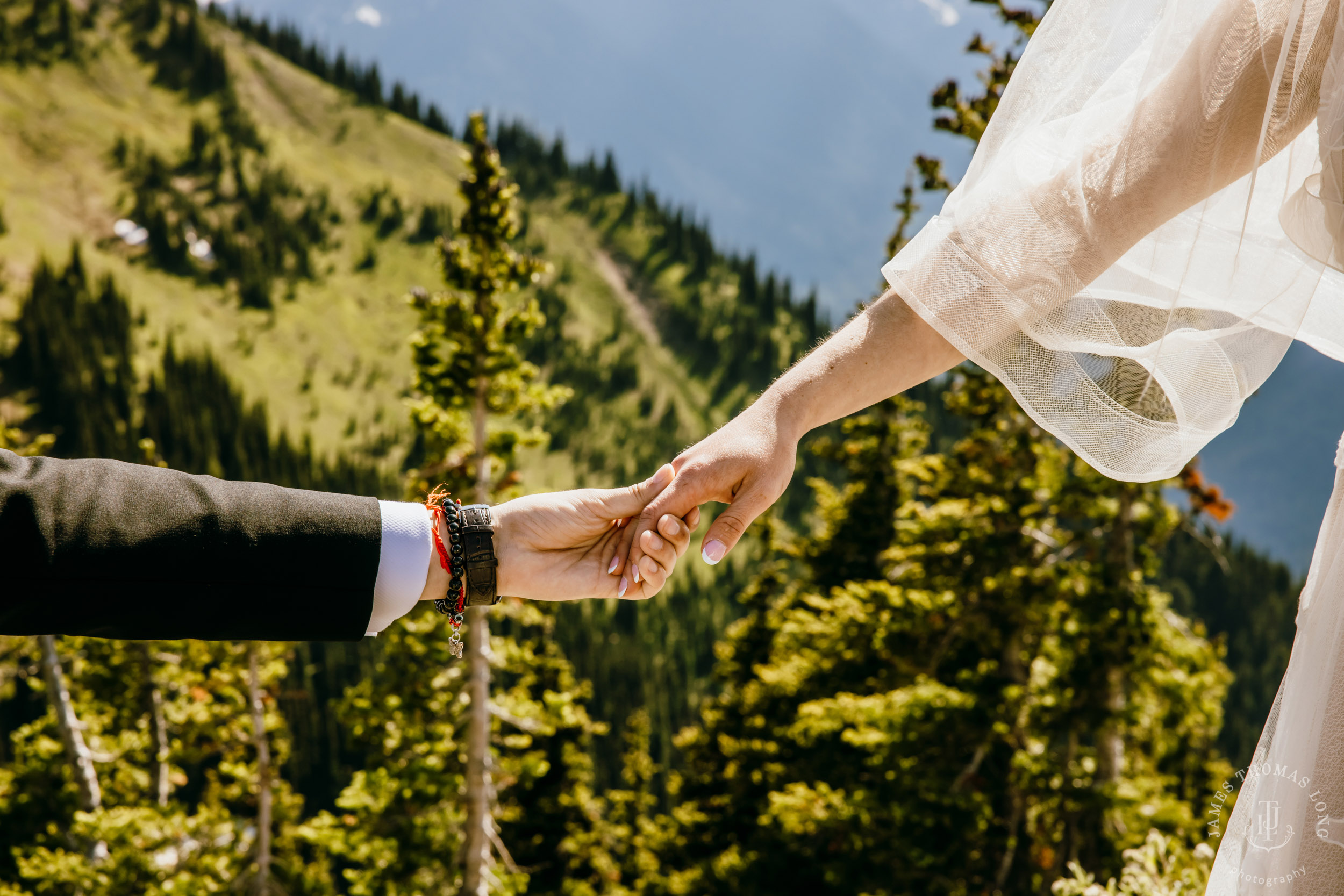 Crystal Mountain Jewish wedding by Seattle wedding photographer James Thomas Long Photography