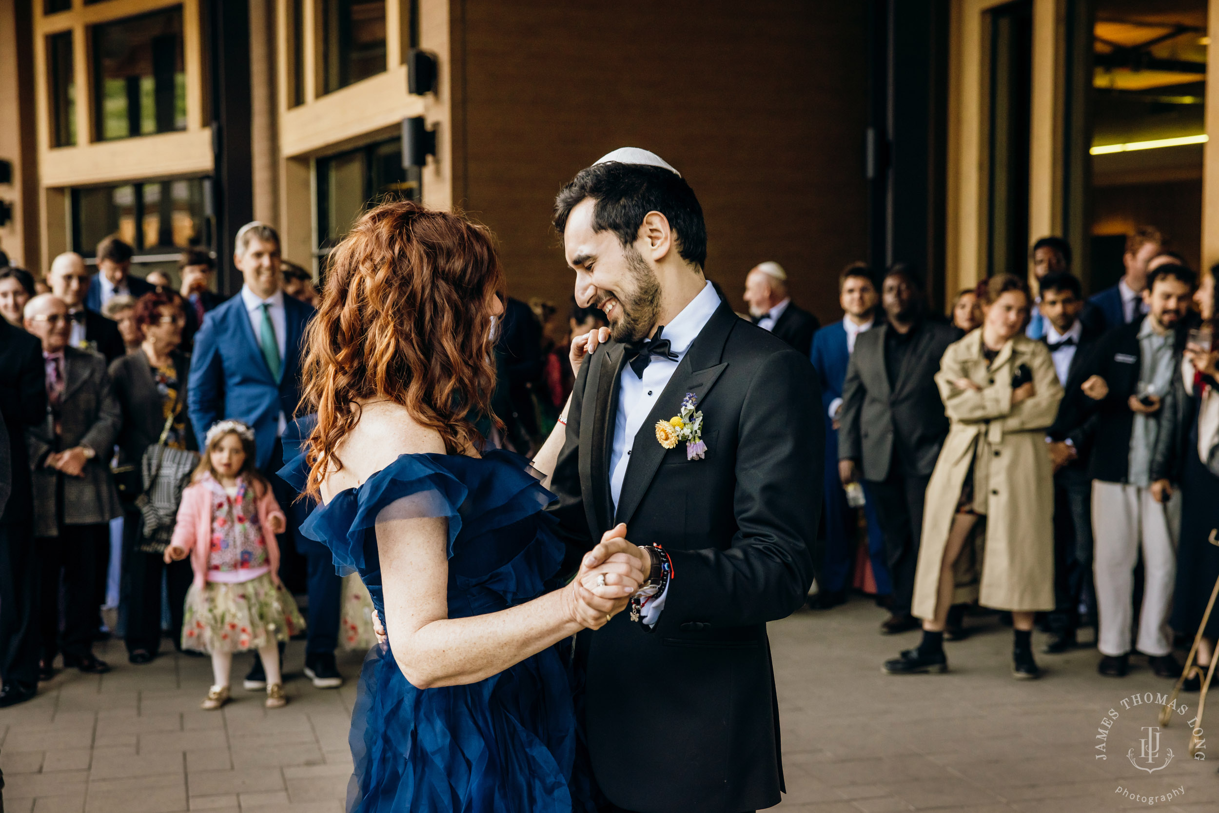 Crystal Mountain Jewish wedding by Seattle wedding photographer James Thomas Long Photography