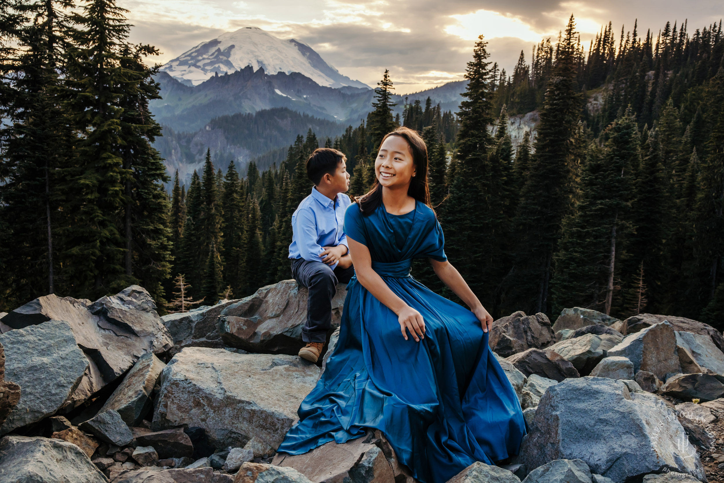 Mount Rainier family of four photography session by Seattle family photographer James Thomas Long Photography