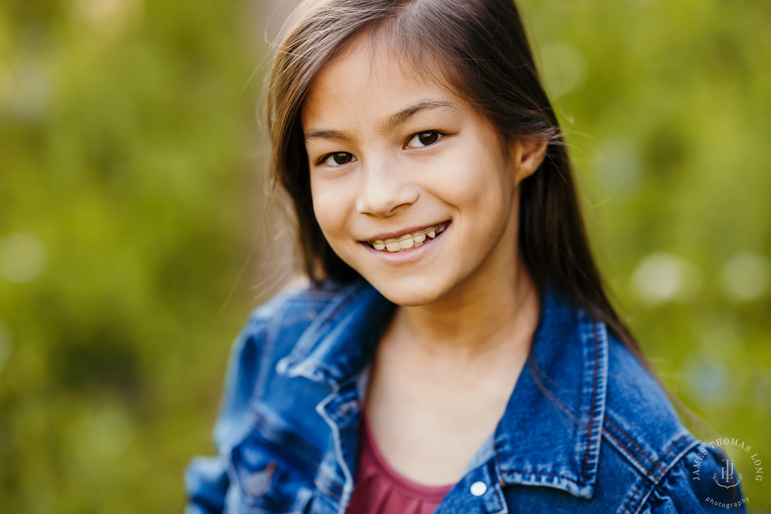 Mount Rainier family of five photography session by Seattle family photographer James Thomas Long Photography