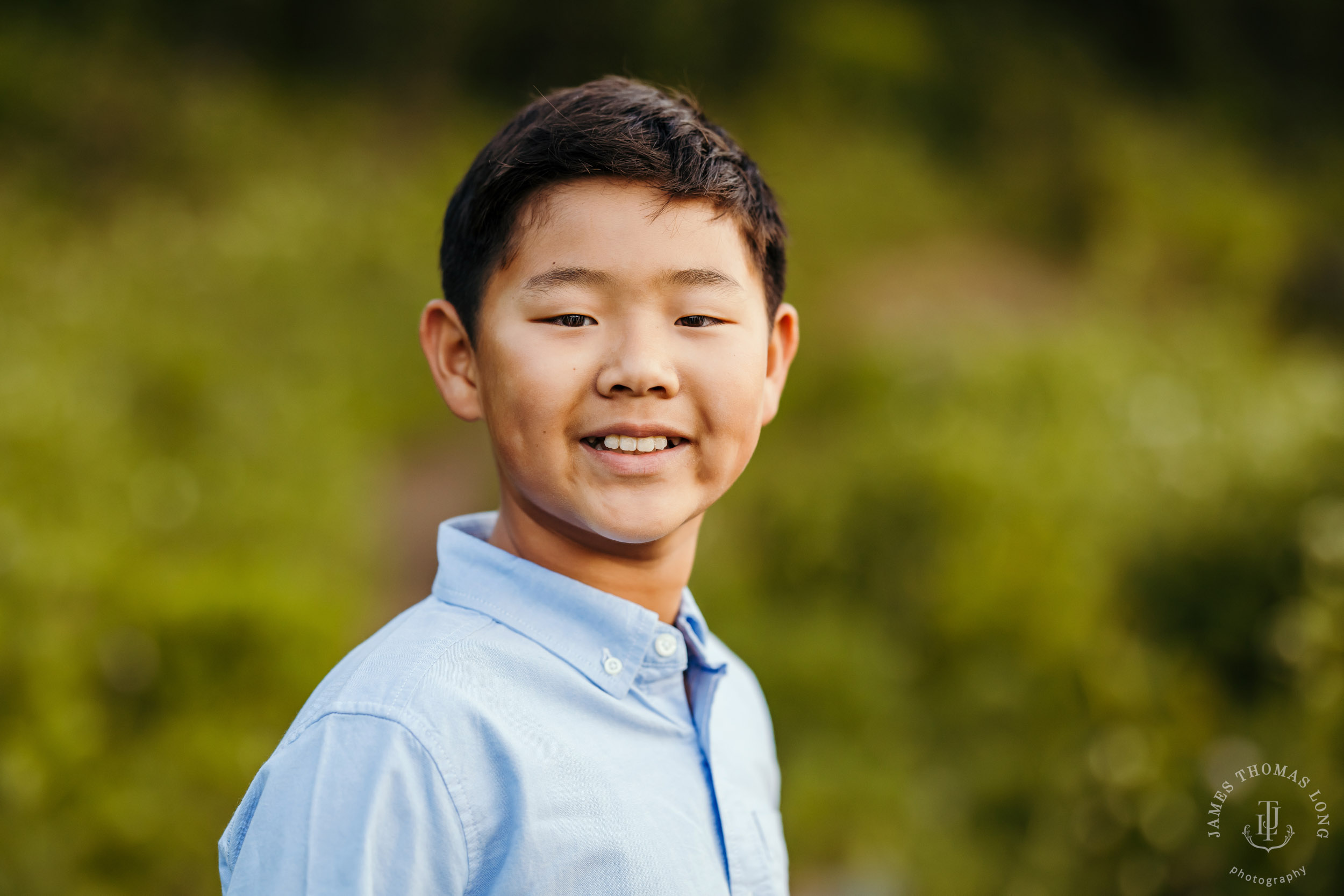 Mount Rainier family of four photography session by Seattle family photographer James Thomas Long Photography