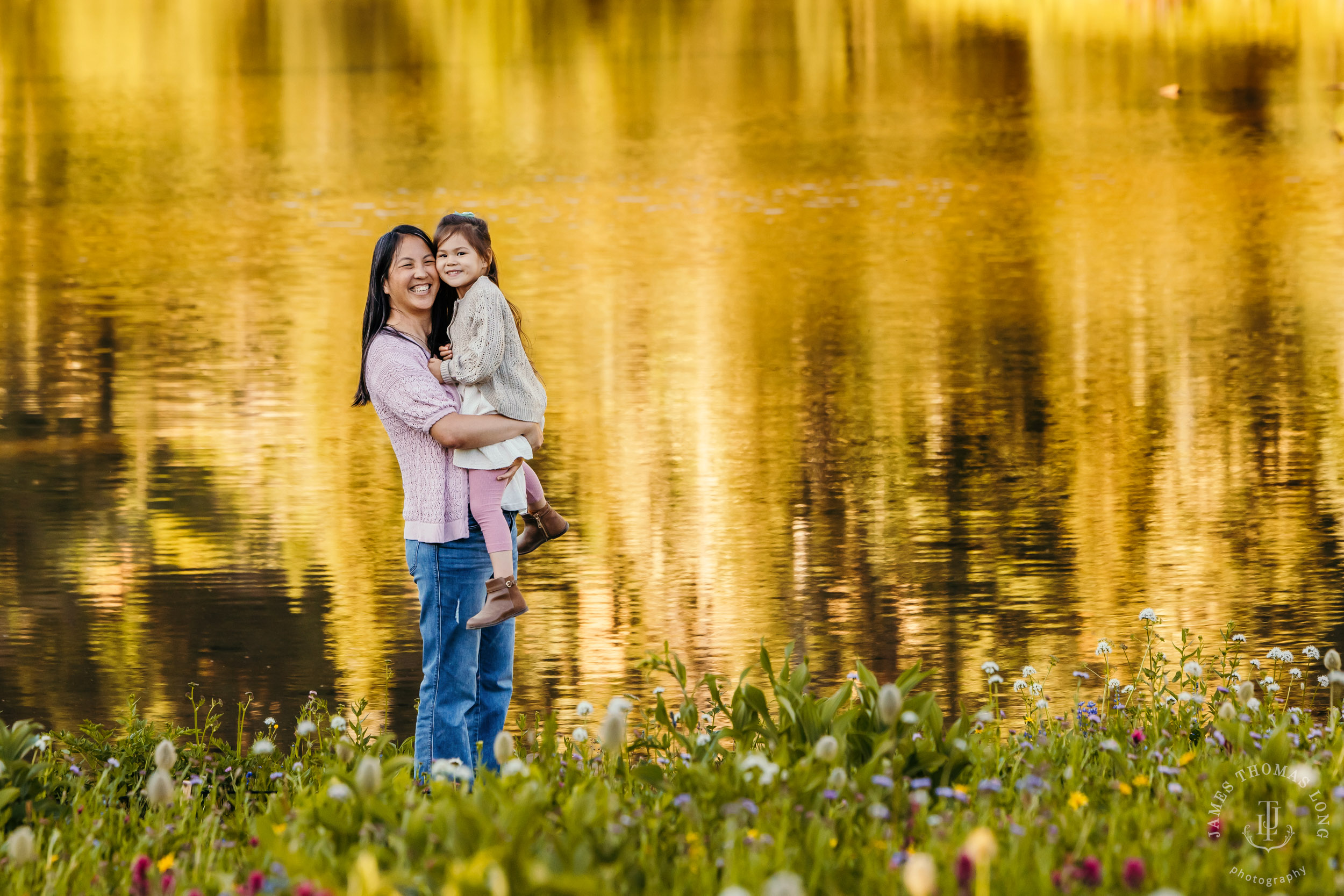 Mount Rainier family of five photography session by Seattle family photographer James Thomas Long Photography