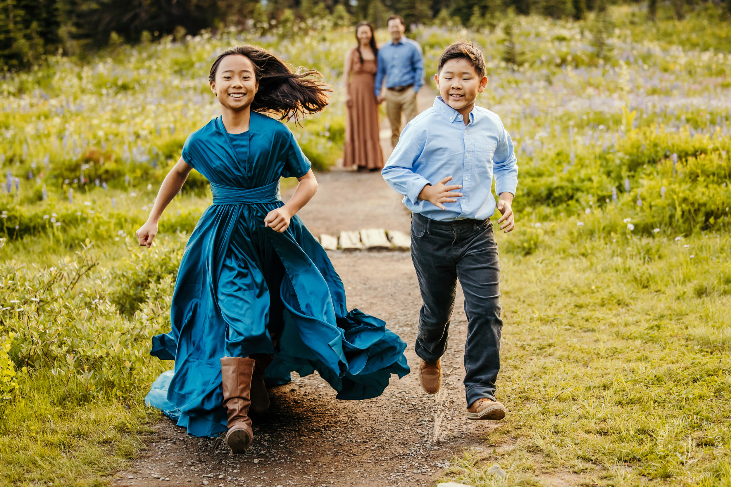 Mount Rainier family of four photography session by Seattle family photographer James Thomas Long Photography