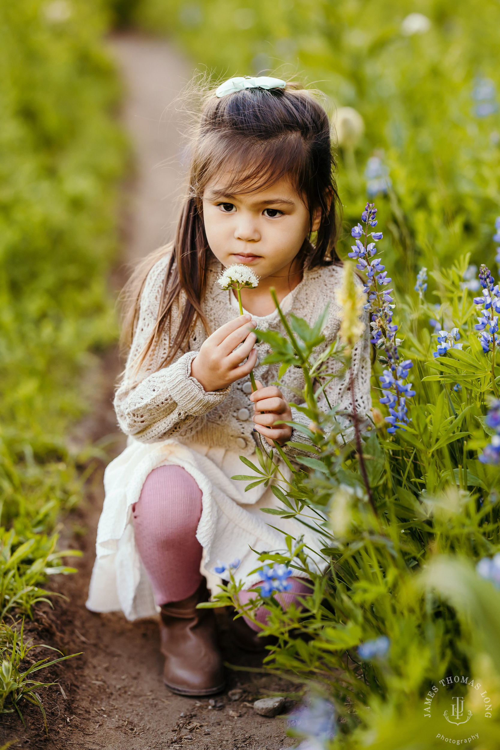 Mount Rainier family of five photography session by Seattle family photographer James Thomas Long Photography