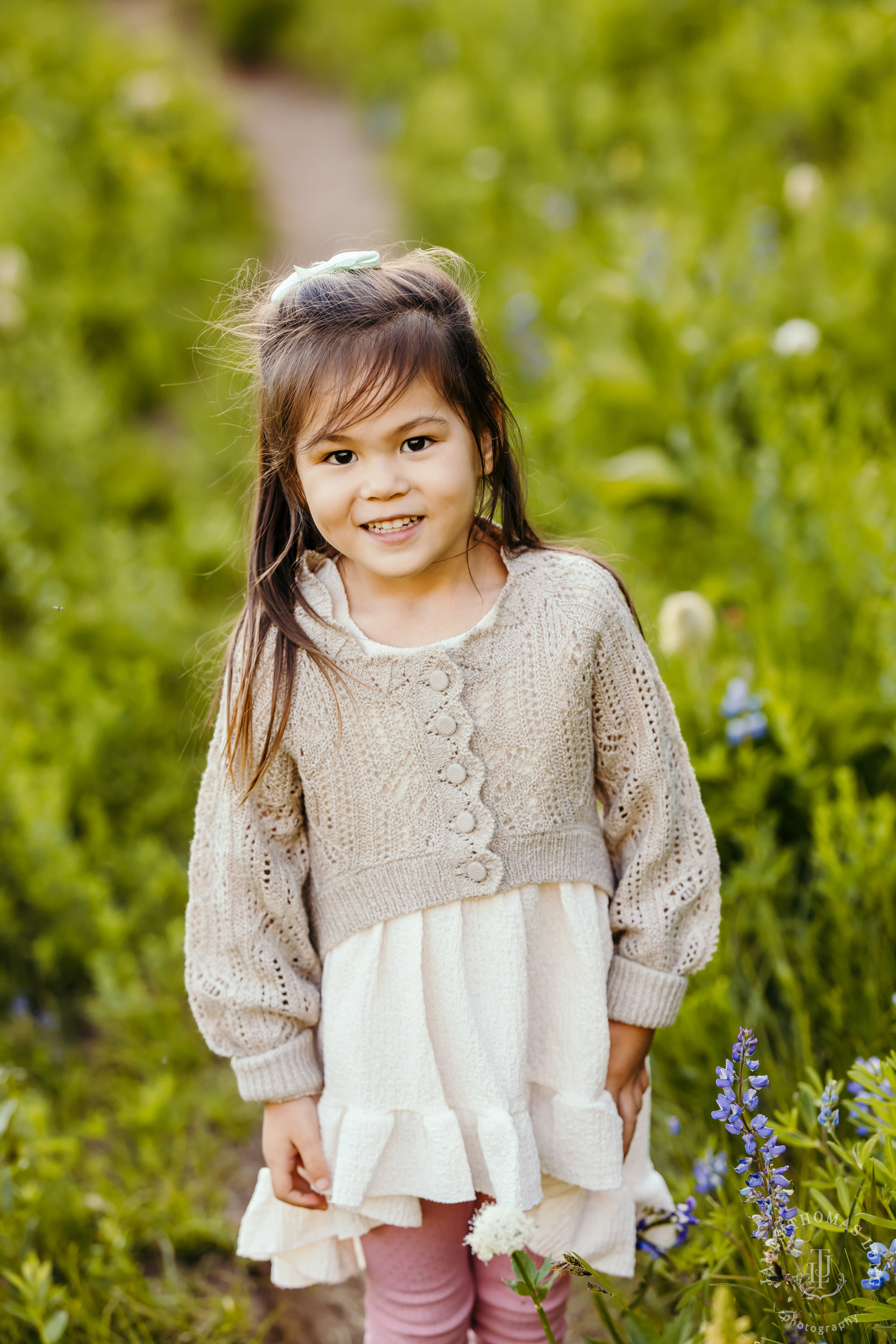 Mount Rainier family of five photography session by Seattle family photographer James Thomas Long Photography