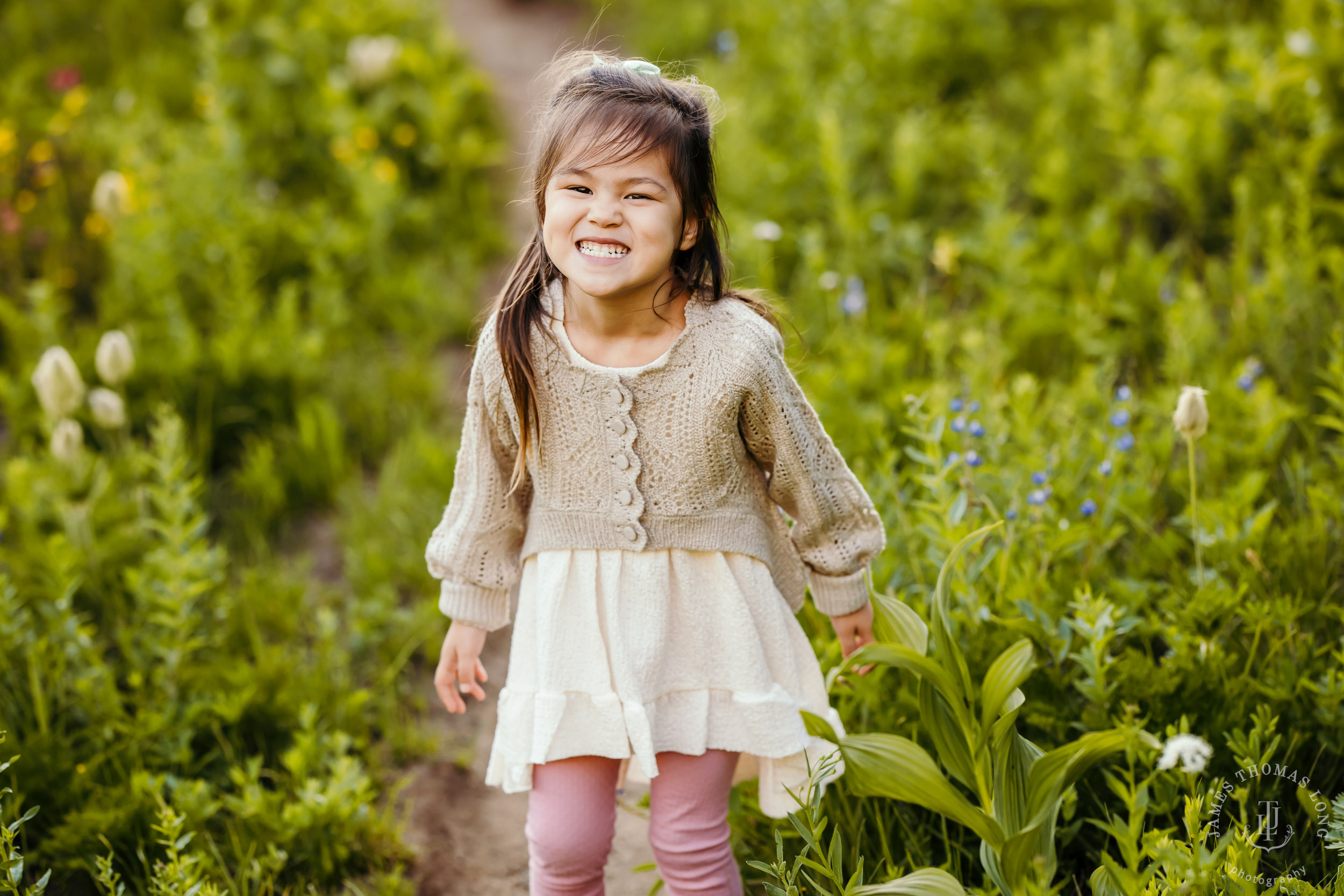 Mount Rainier family of five photography session by Seattle family photographer James Thomas Long Photography