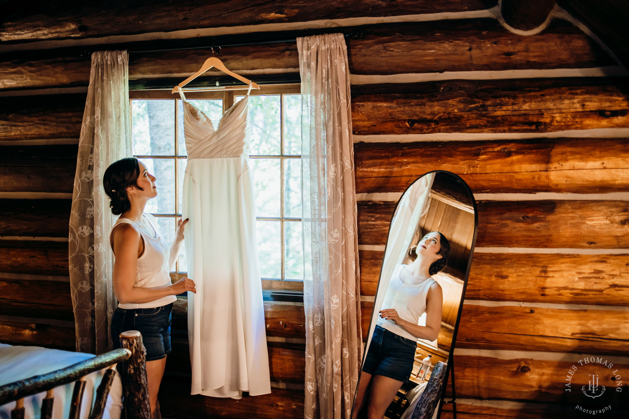 Crystal Mountain wedding by Seattle wedding photographer James Thomas Long Photography