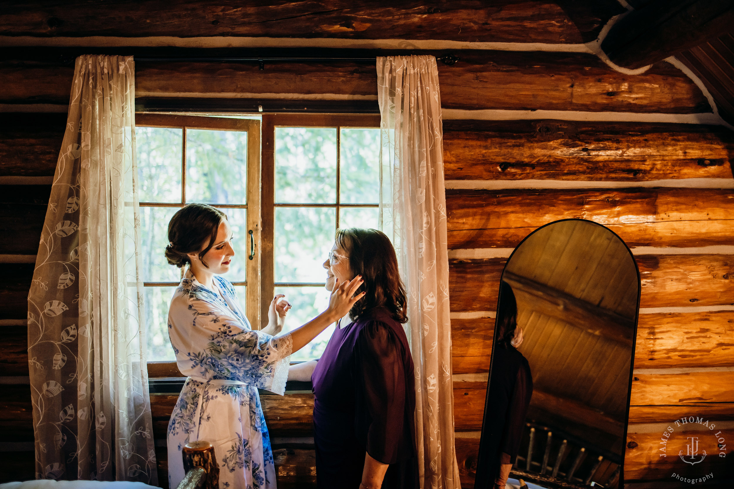 Crystal Mountain wedding by Seattle wedding photographer James Thomas Long Photography