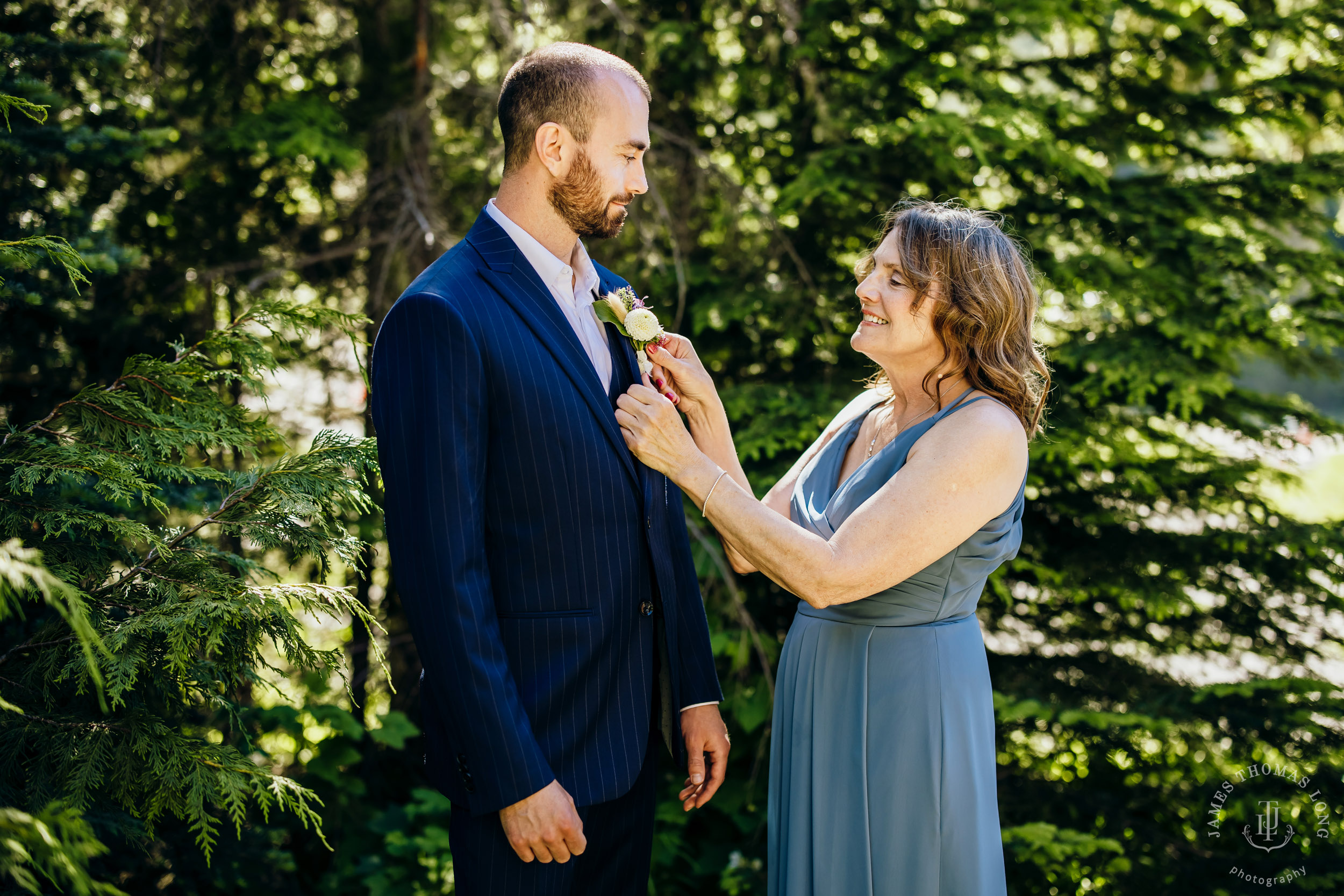 Crystal Mountain wedding by Seattle wedding photographer James Thomas Long Photography