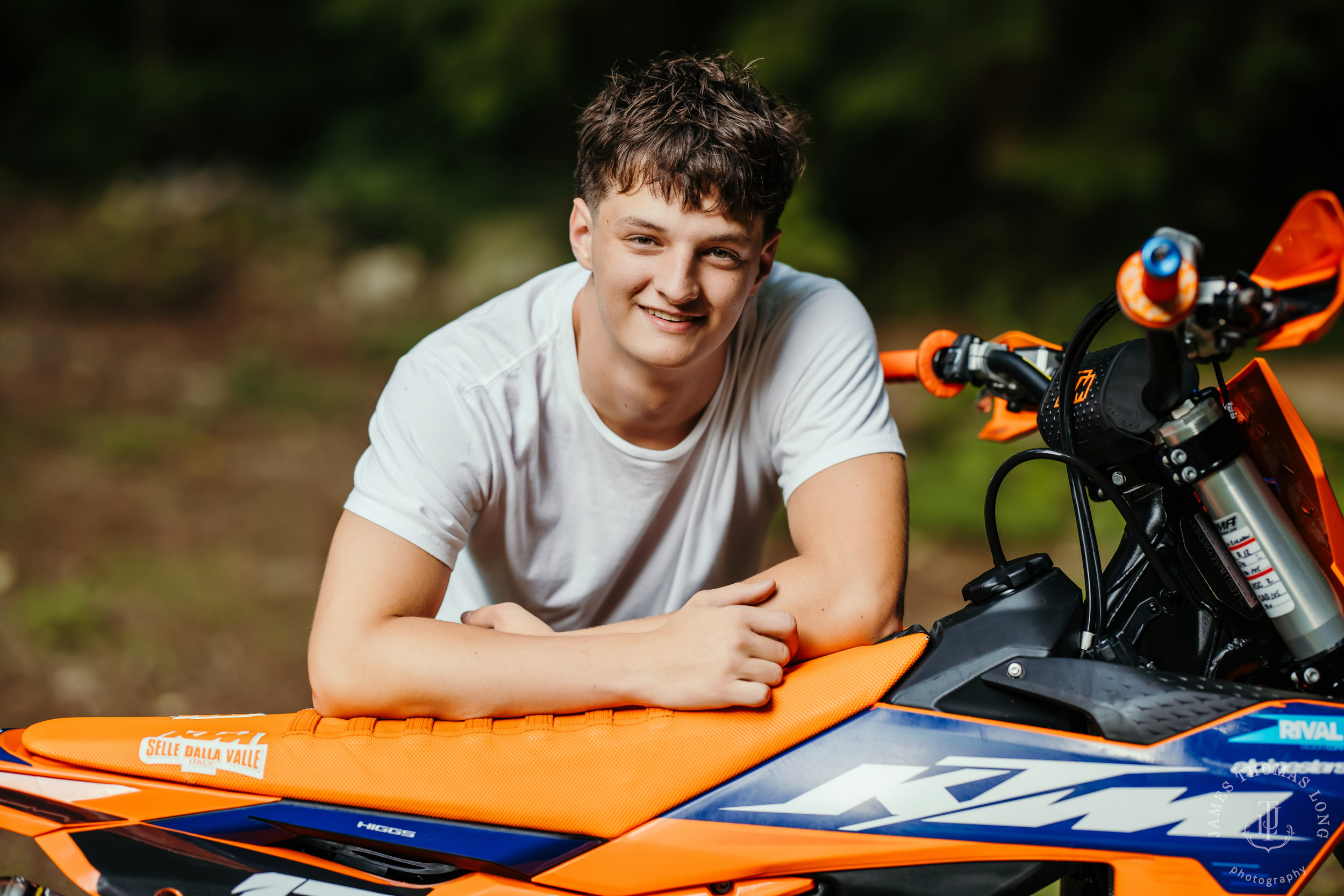 North Bend high school senior portrait session by Snoqualmie senior portrait photographer James Thomas Long Photography