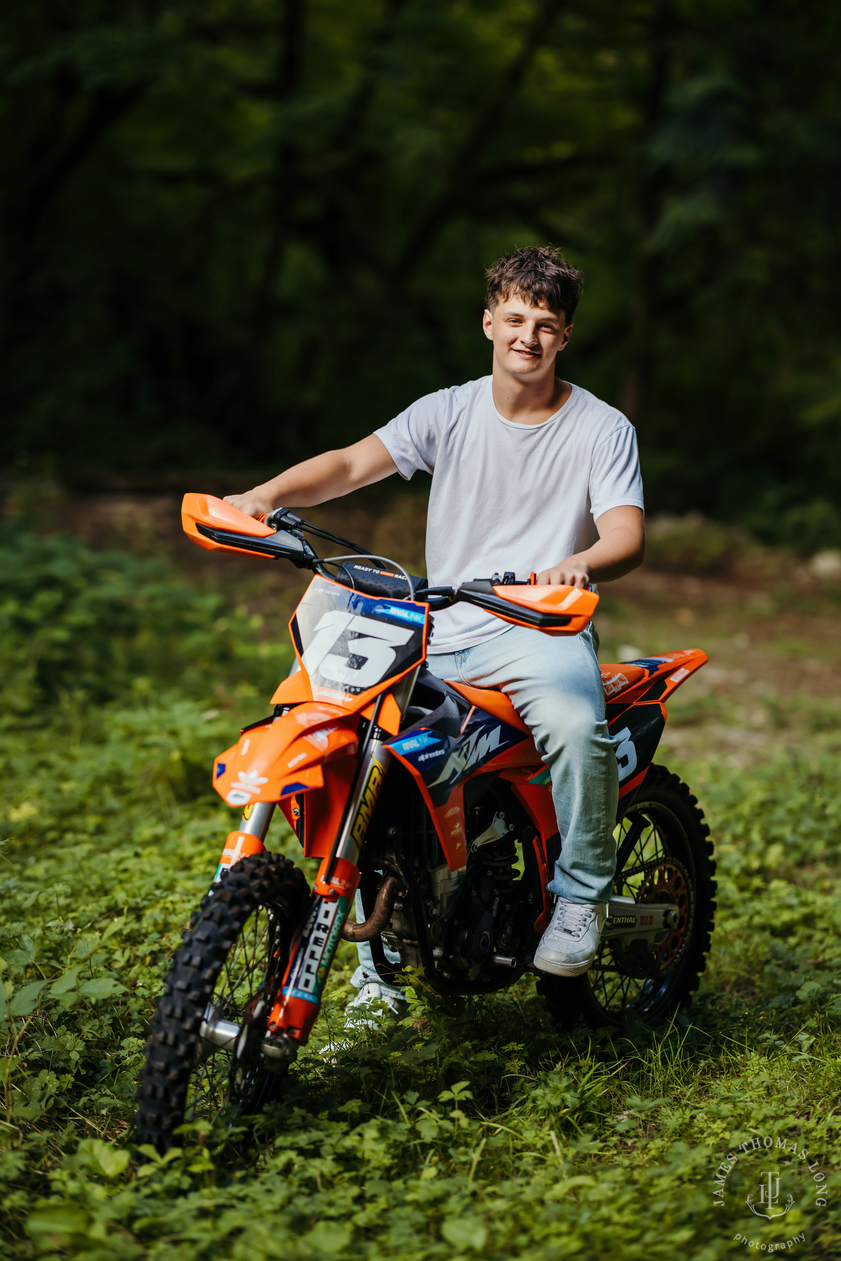 North Bend high school senior portrait session by Snoqualmie senior portrait photographer James Thomas Long Photography