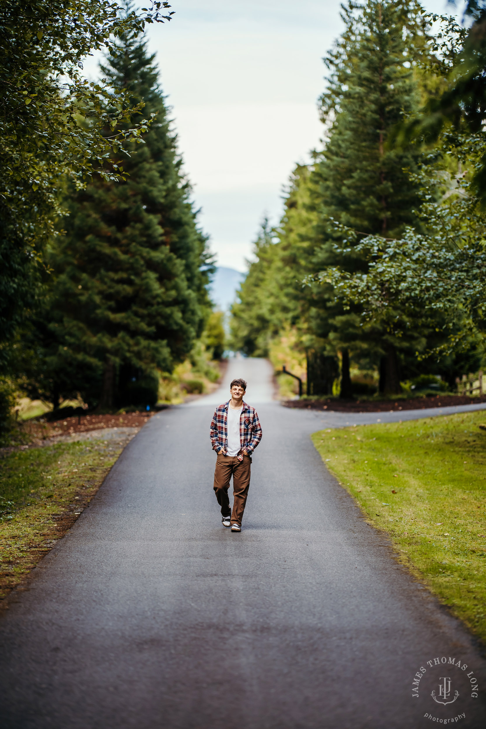 North Bend high school senior portrait session by Snoqualmie senior portrait photographer James Thomas Long Photography