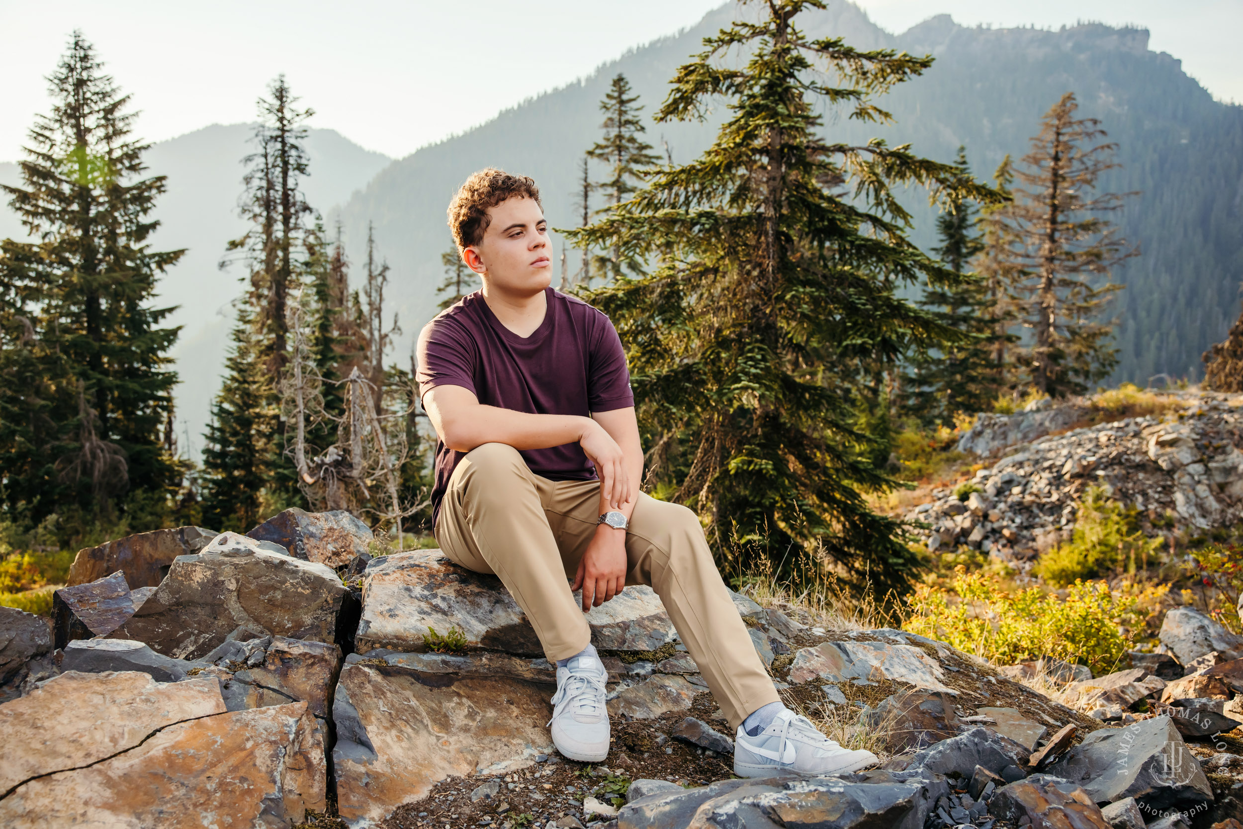 Snoqualmie Pass adventure high school senior portrait session by Seattle senior portrait photographer James Thomas Long Photography