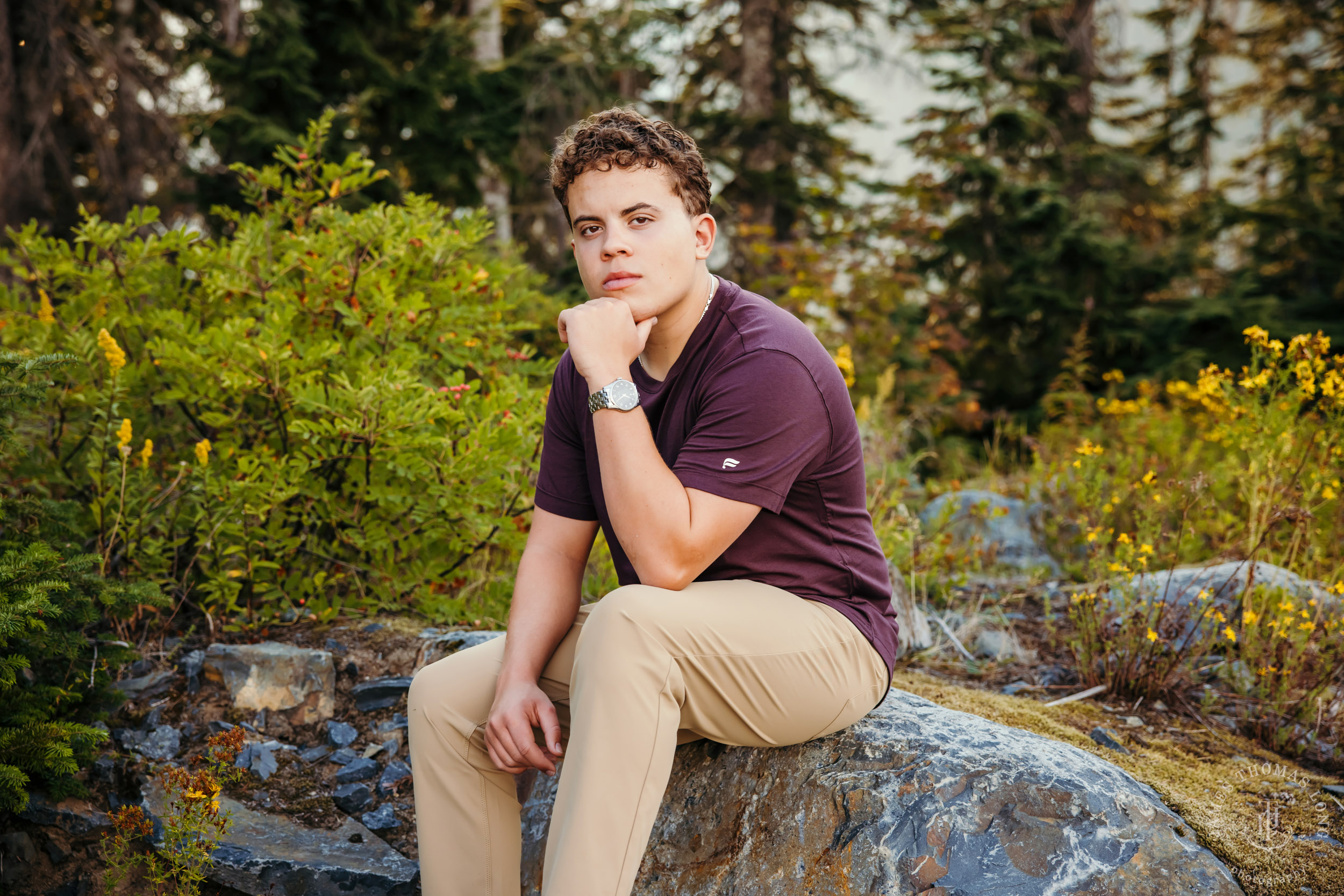 Snoqualmie Pass adventure high school senior portrait session by Seattle senior portrait photographer James Thomas Long Photography