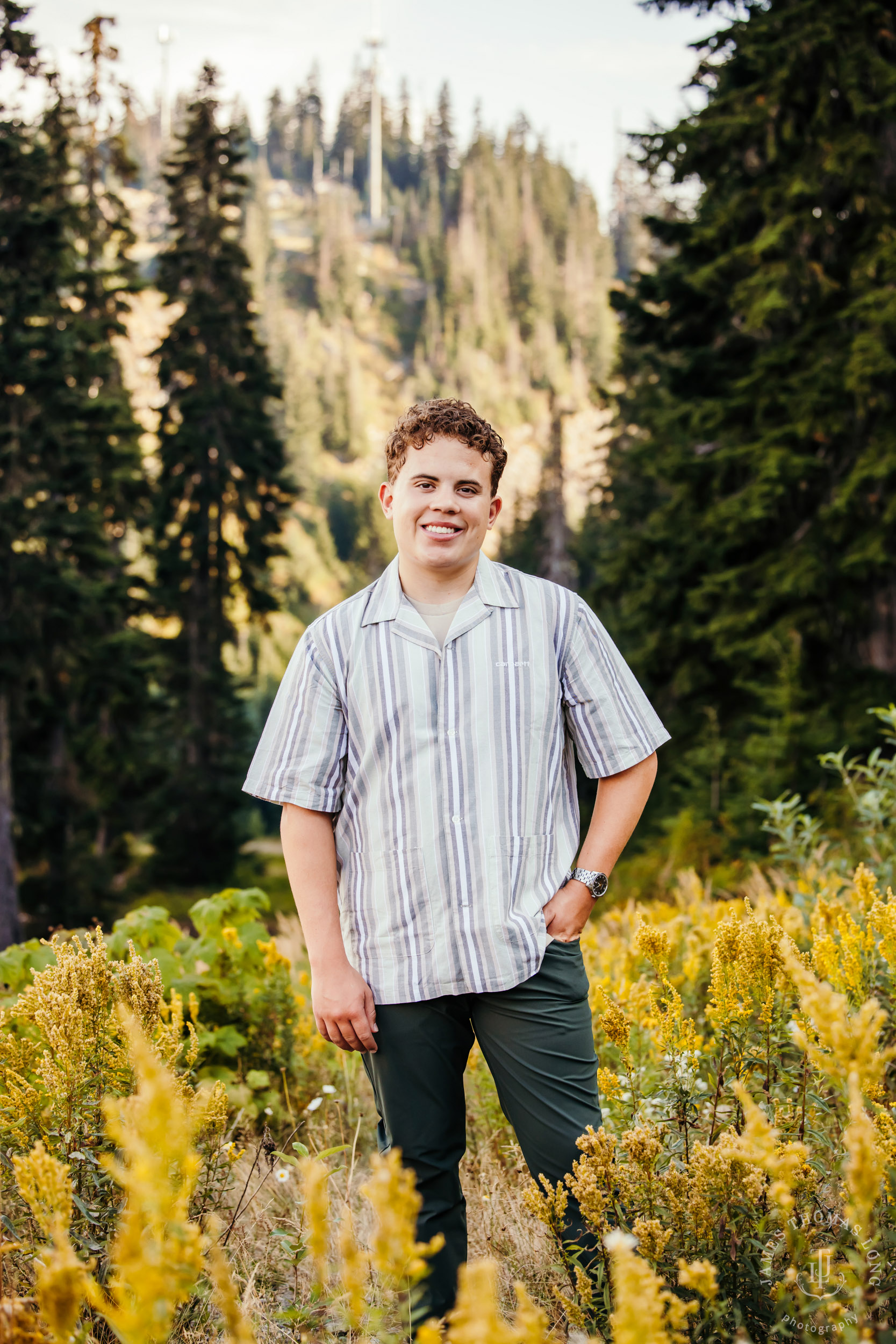 Snoqualmie Pass adventure high school senior portrait session by Seattle senior portrait photographer James Thomas Long Photography