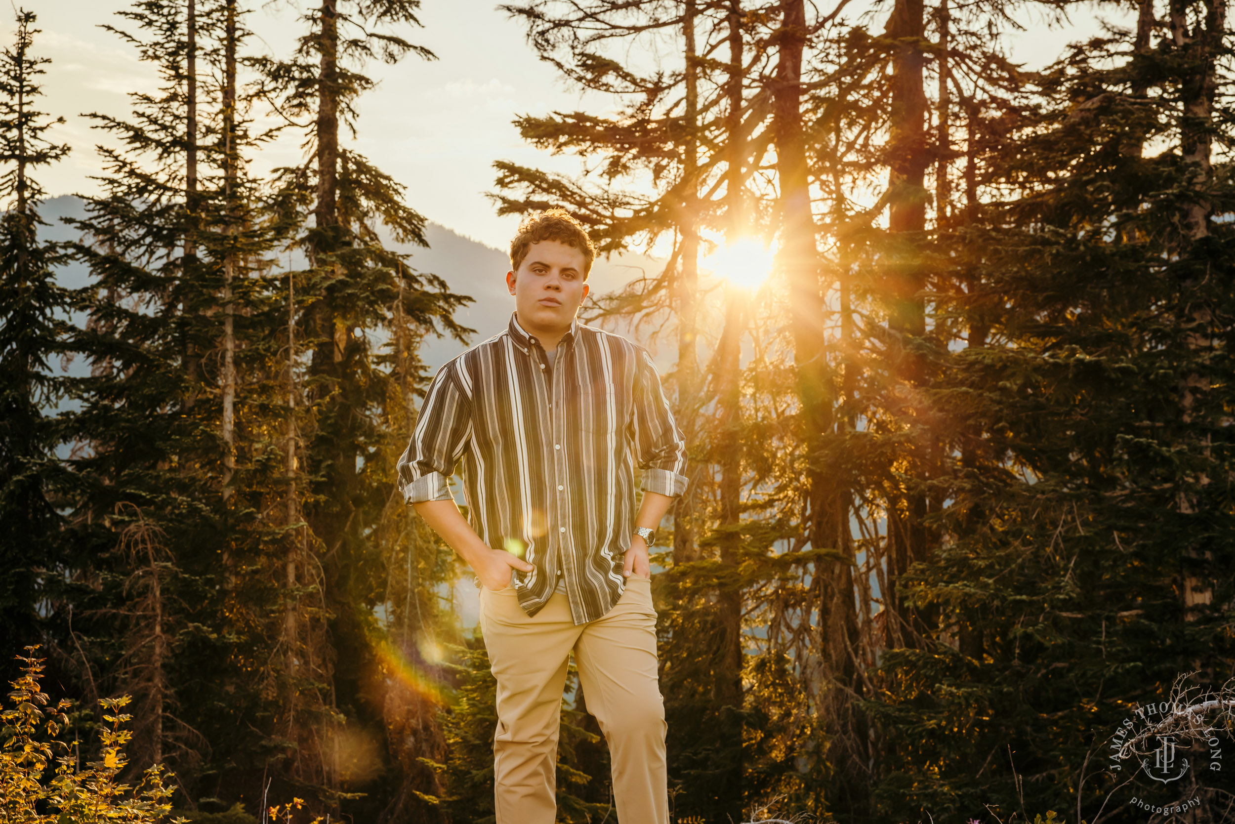 Snoqualmie Pass adventure high school senior portrait session by Seattle senior portrait photographer James Thomas Long Photography