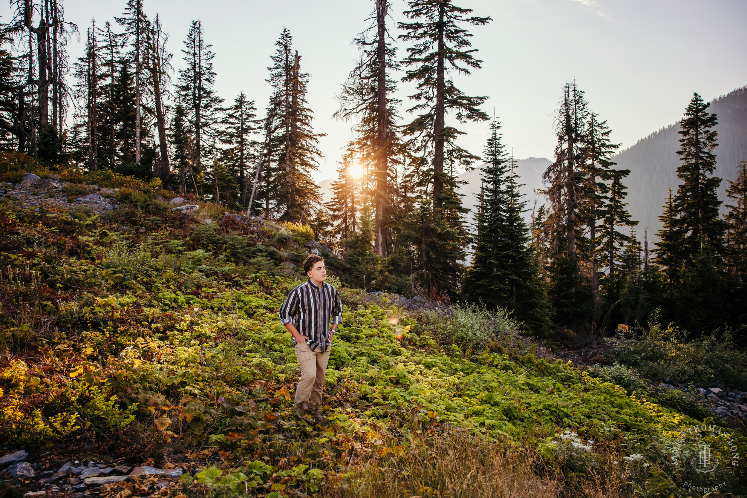 Snoqualmie Pass adventure high school senior portrait session by Seattle senior portrait photographer James Thomas Long Photography
