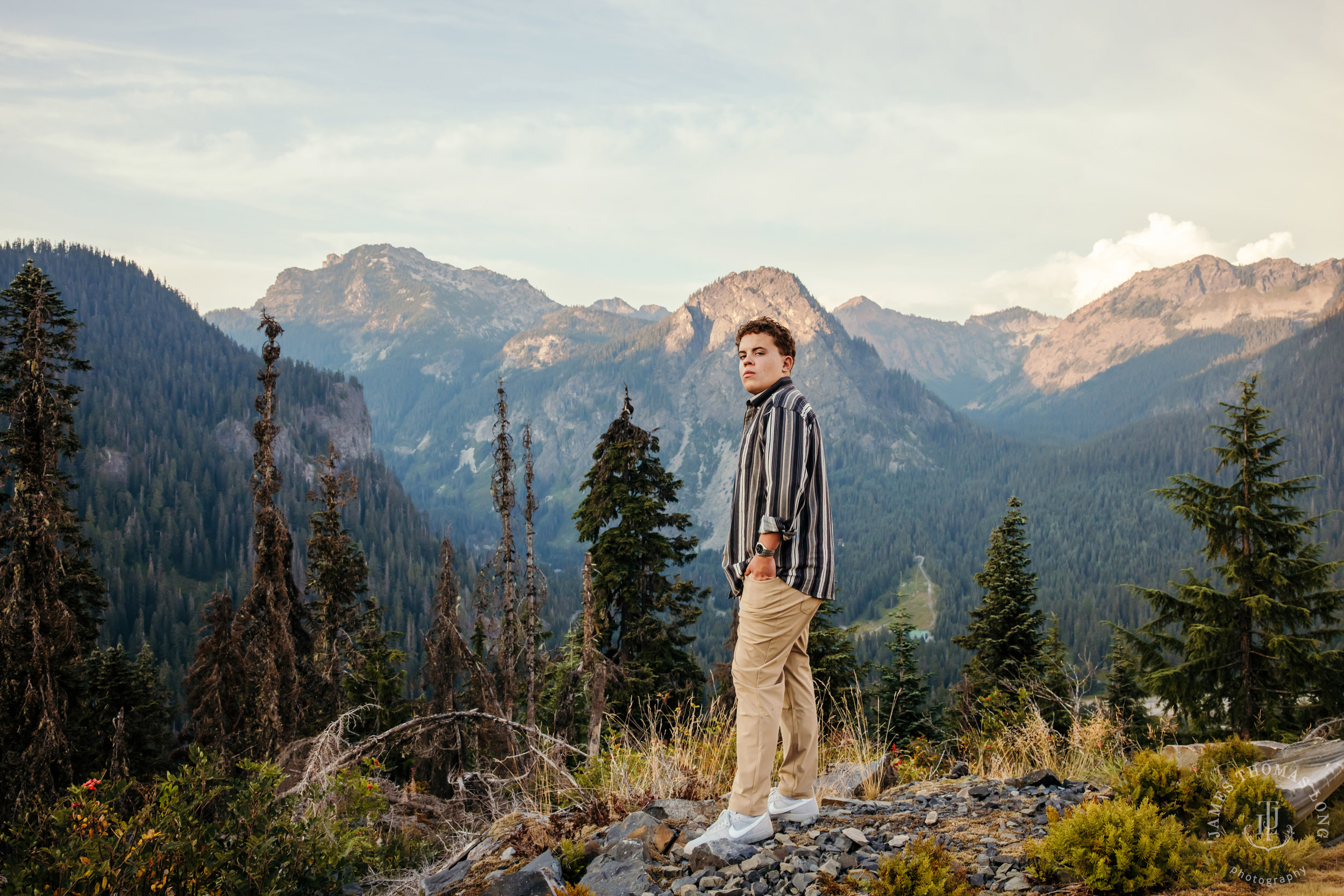 Snoqualmie Pass adventure high school senior portrait session by Seattle senior portrait photographer James Thomas Long Photography