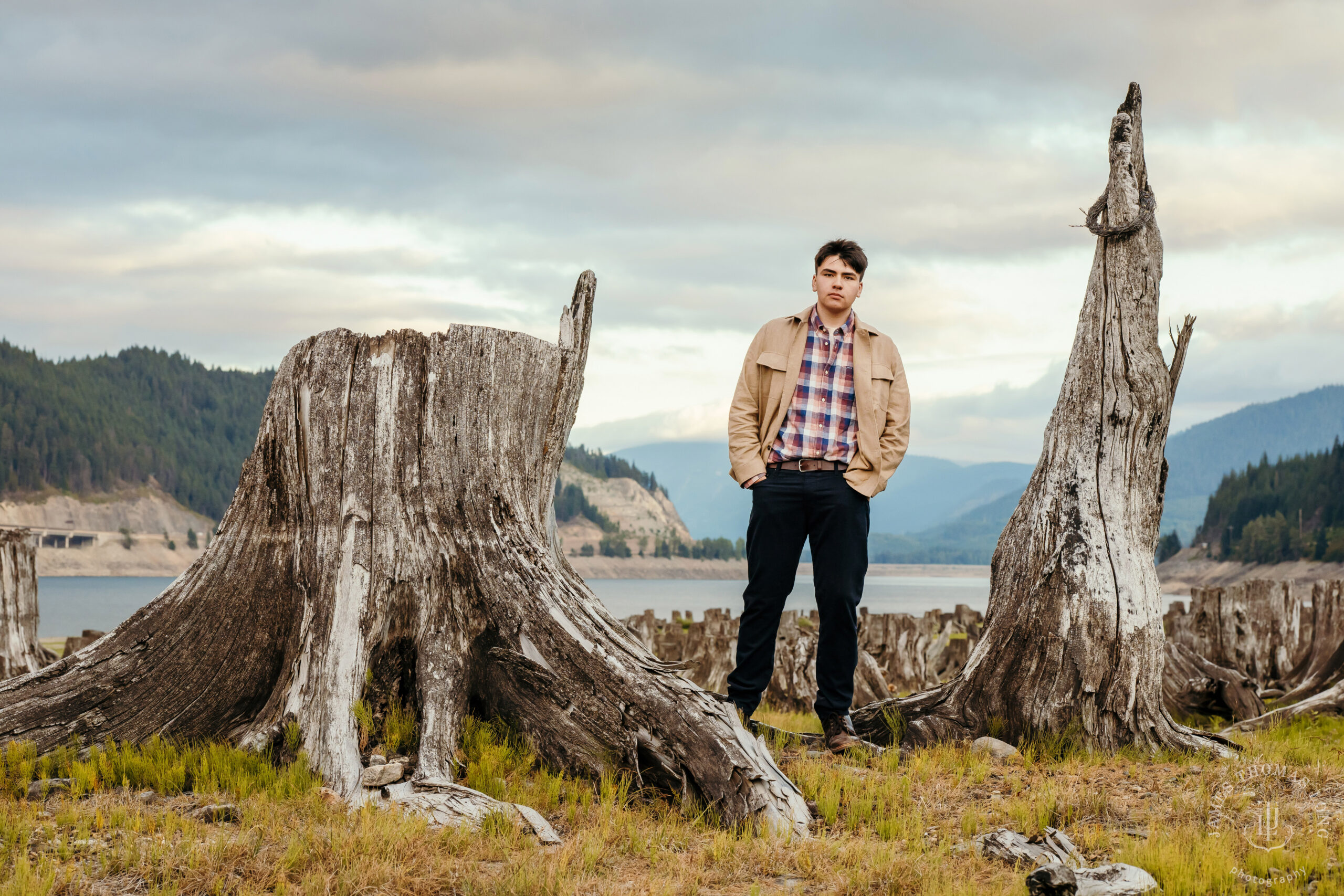 Cascade Mountain adventure high school senior portrait session by Snoqualmie high school senior photographer James Thomas Long Photography