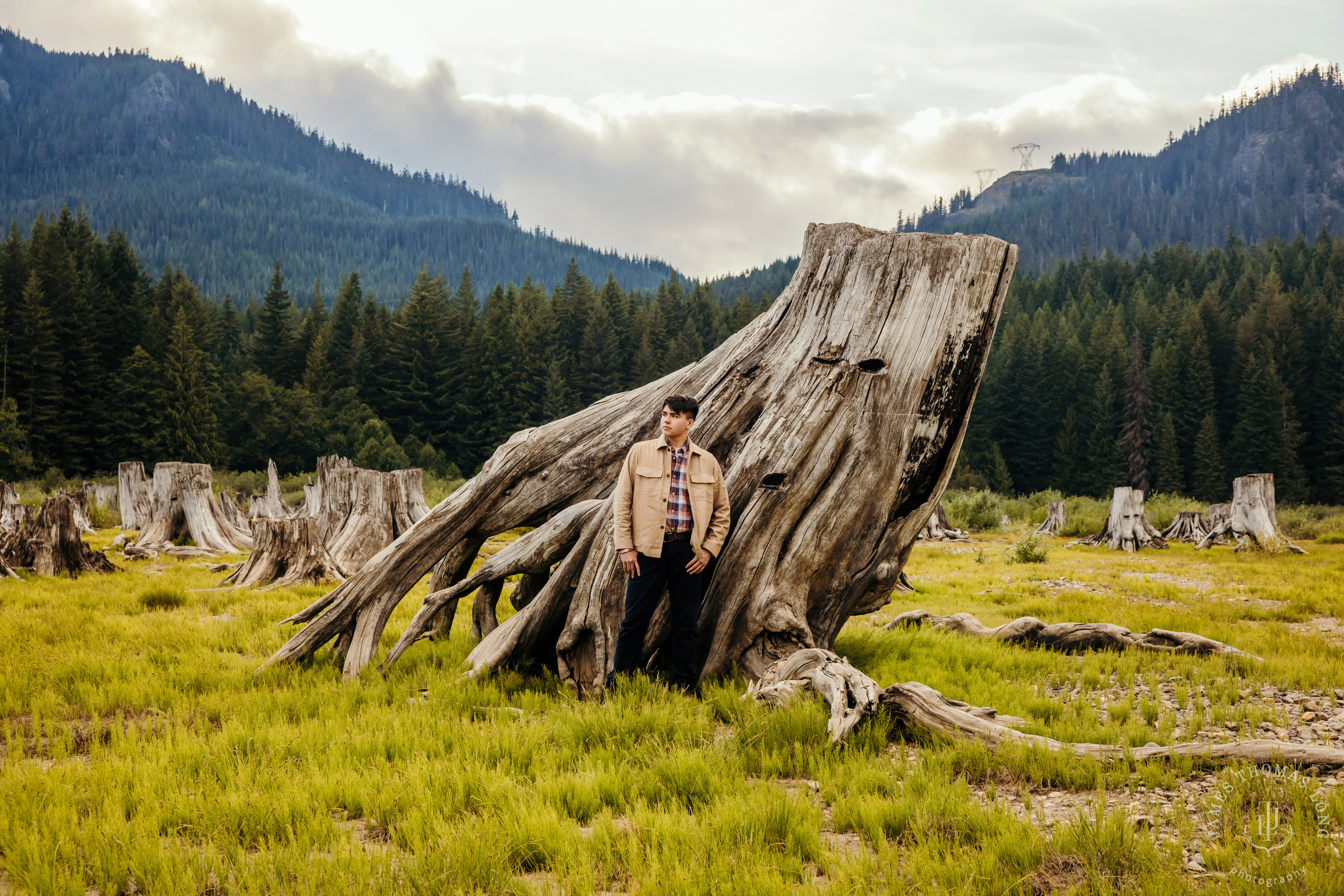 Cascade Mountain adventure high school senior portrait session by Snoqualmie high school senior photographer James Thomas Long Photography