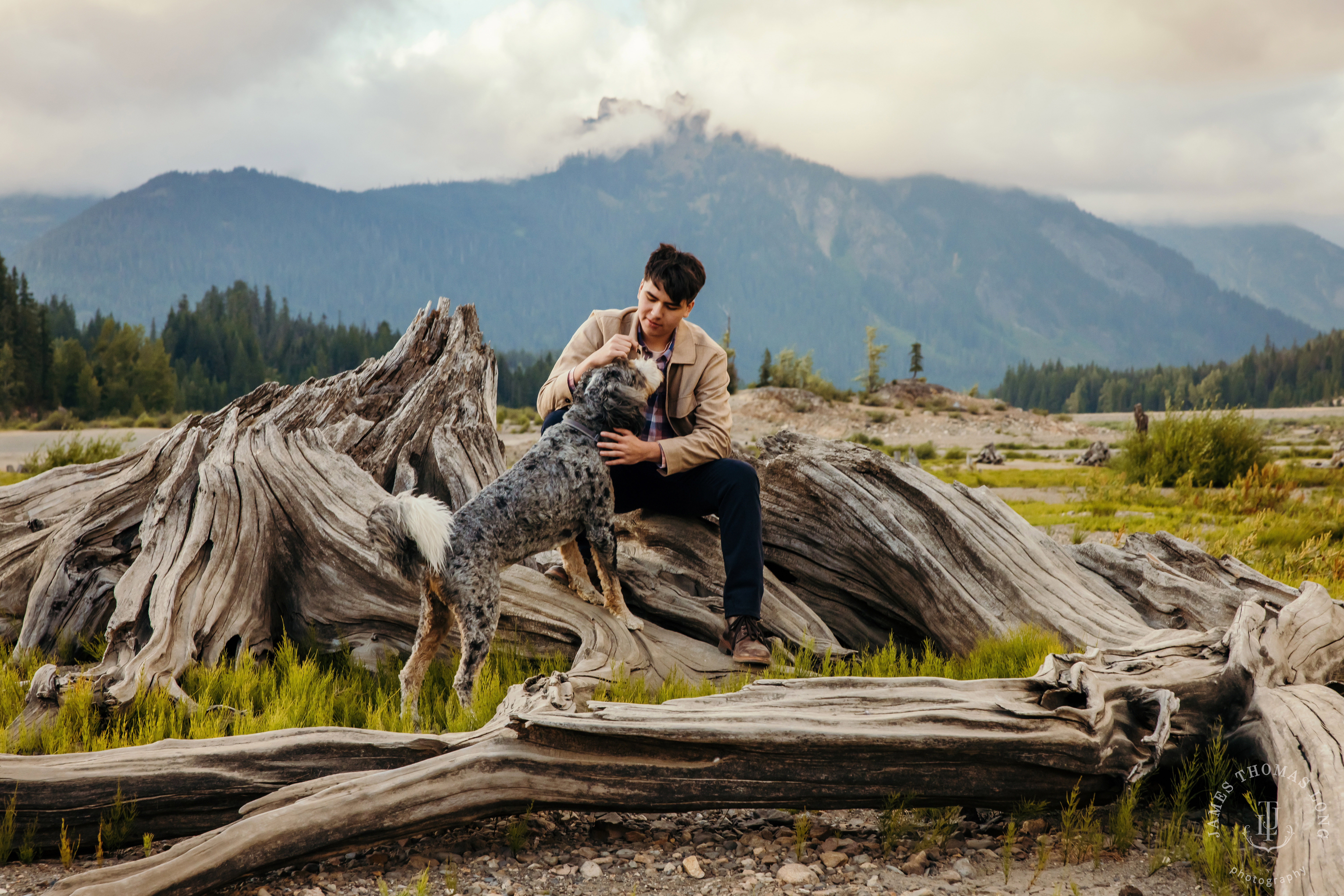 Cascade Mountain adventure high school senior portrait session by Snoqualmie high school senior photographer James Thomas Long Photography