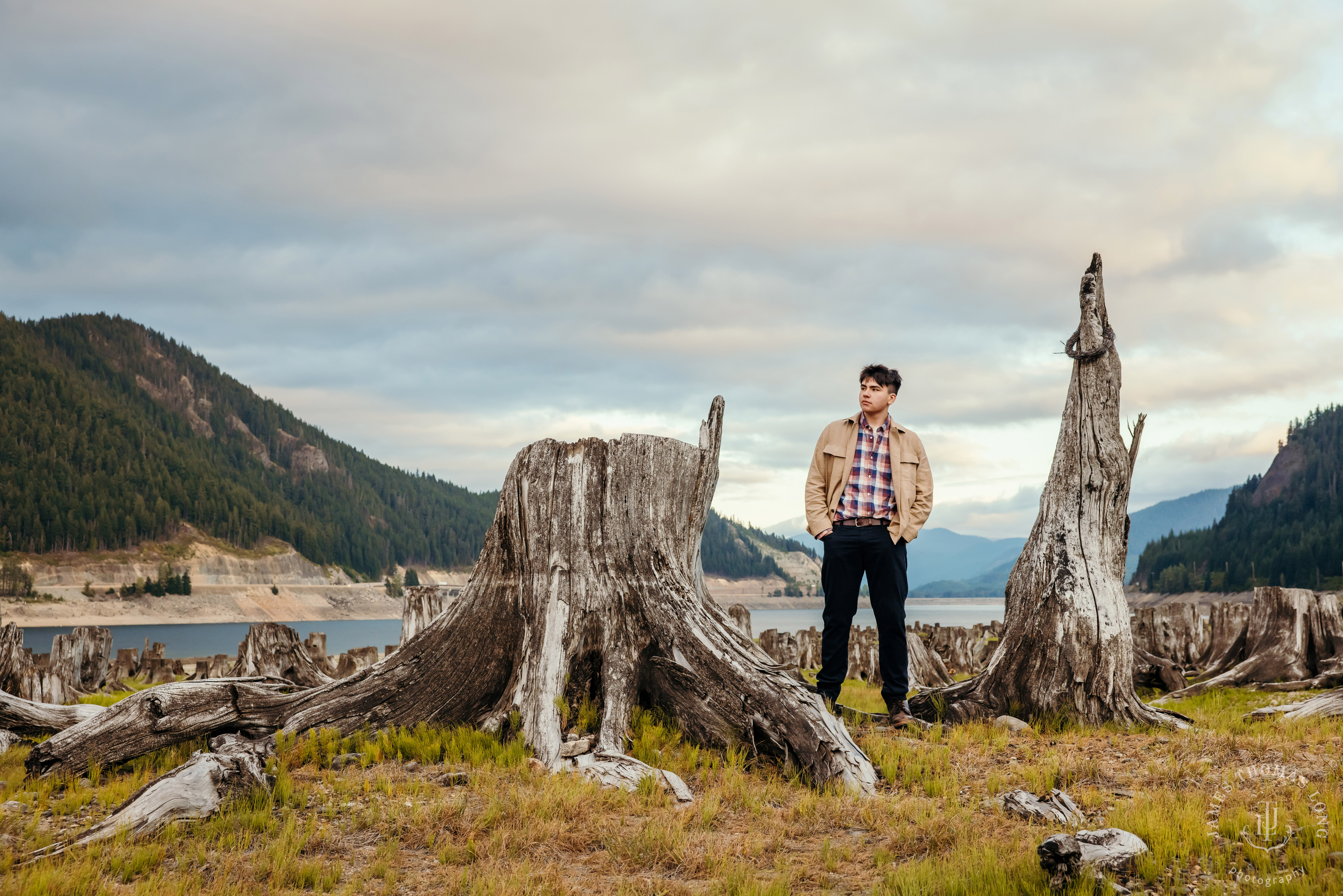 Cascade Mountain adventure high school senior portrait session by Snoqualmie high school senior photographer James Thomas Long Photography