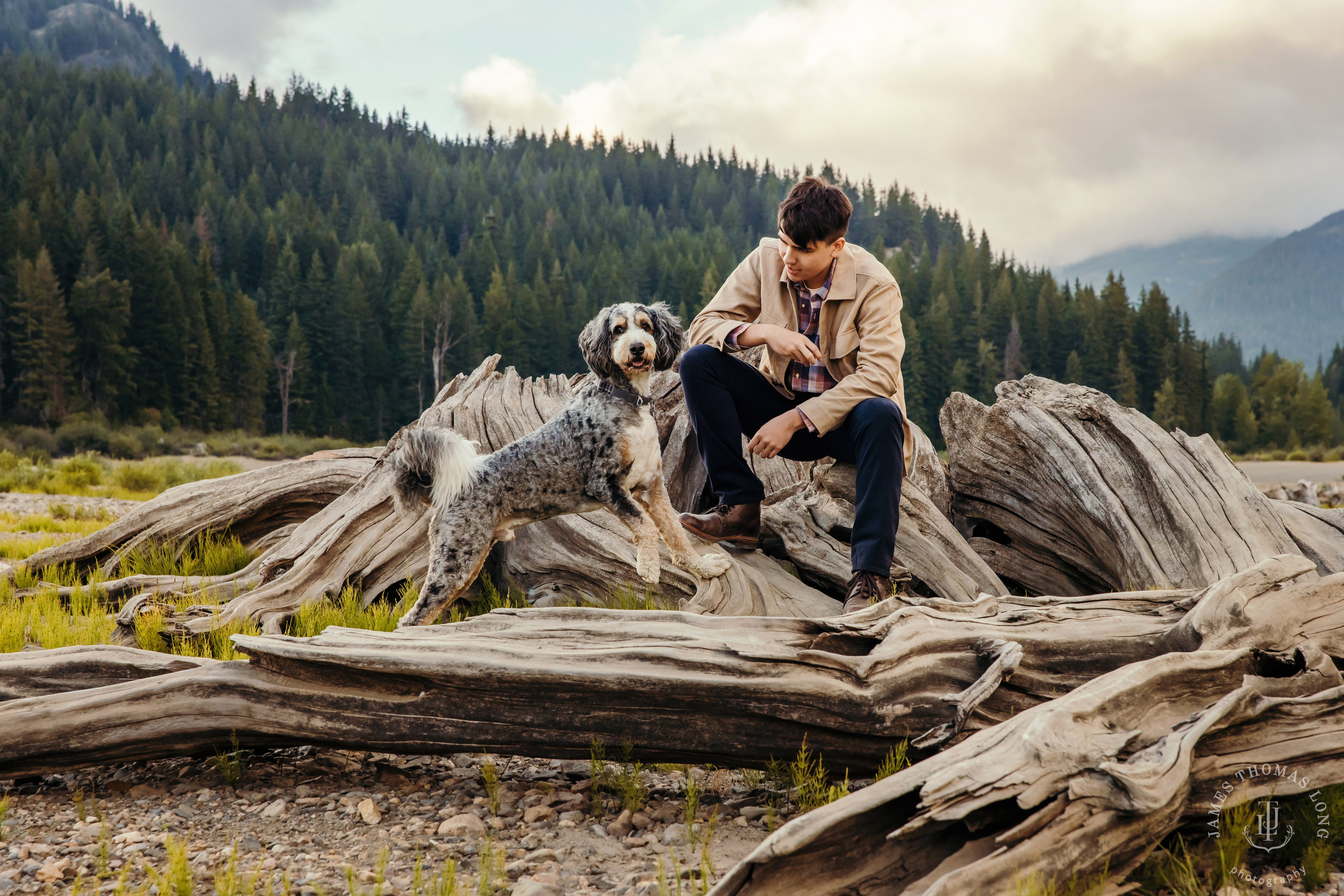 Cascade Mountain adventure high school senior portrait session by Snoqualmie high school senior photographer James Thomas Long Photography