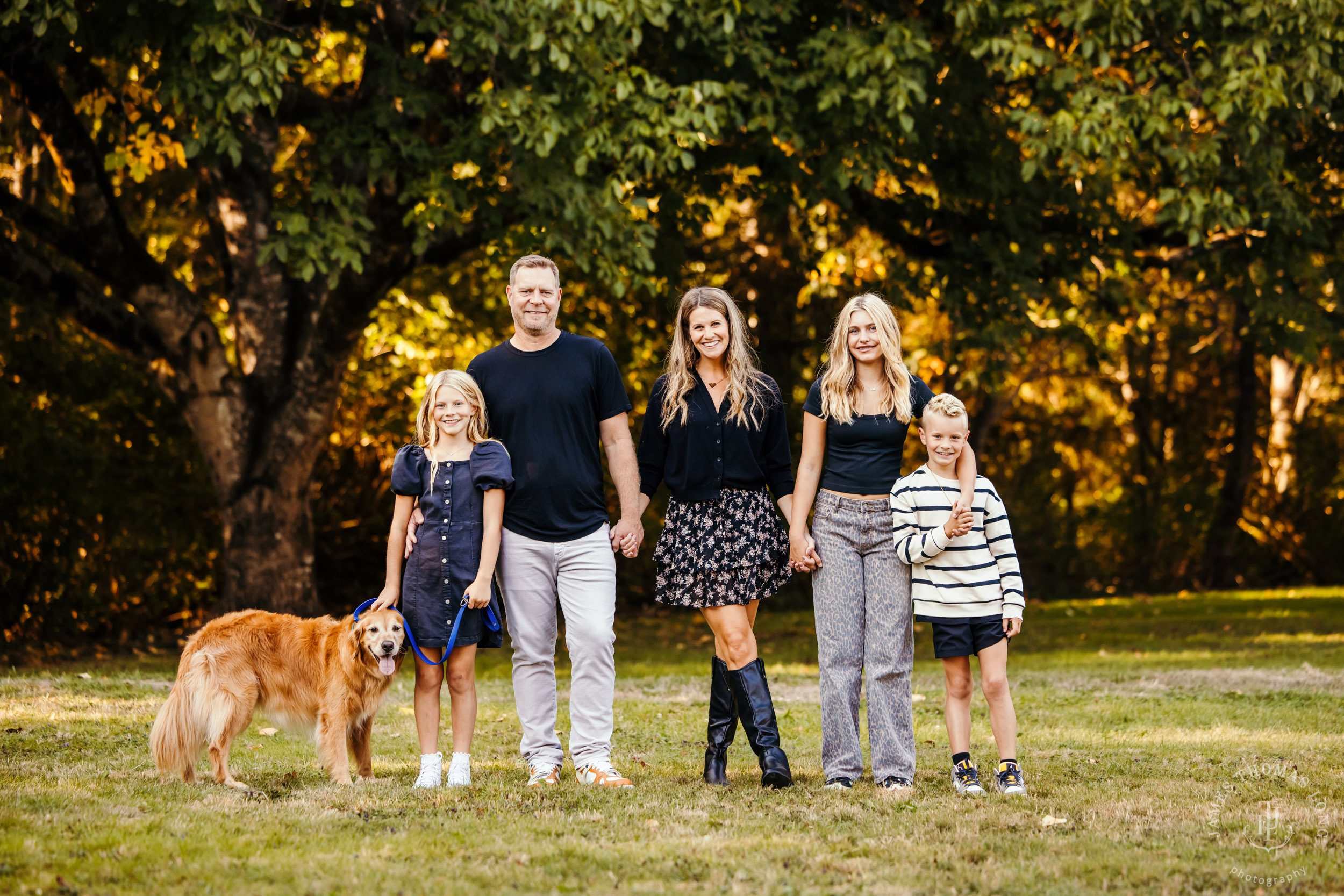 Carnation family photography session by Snoqualmie family photographer James Thomas Long Photography