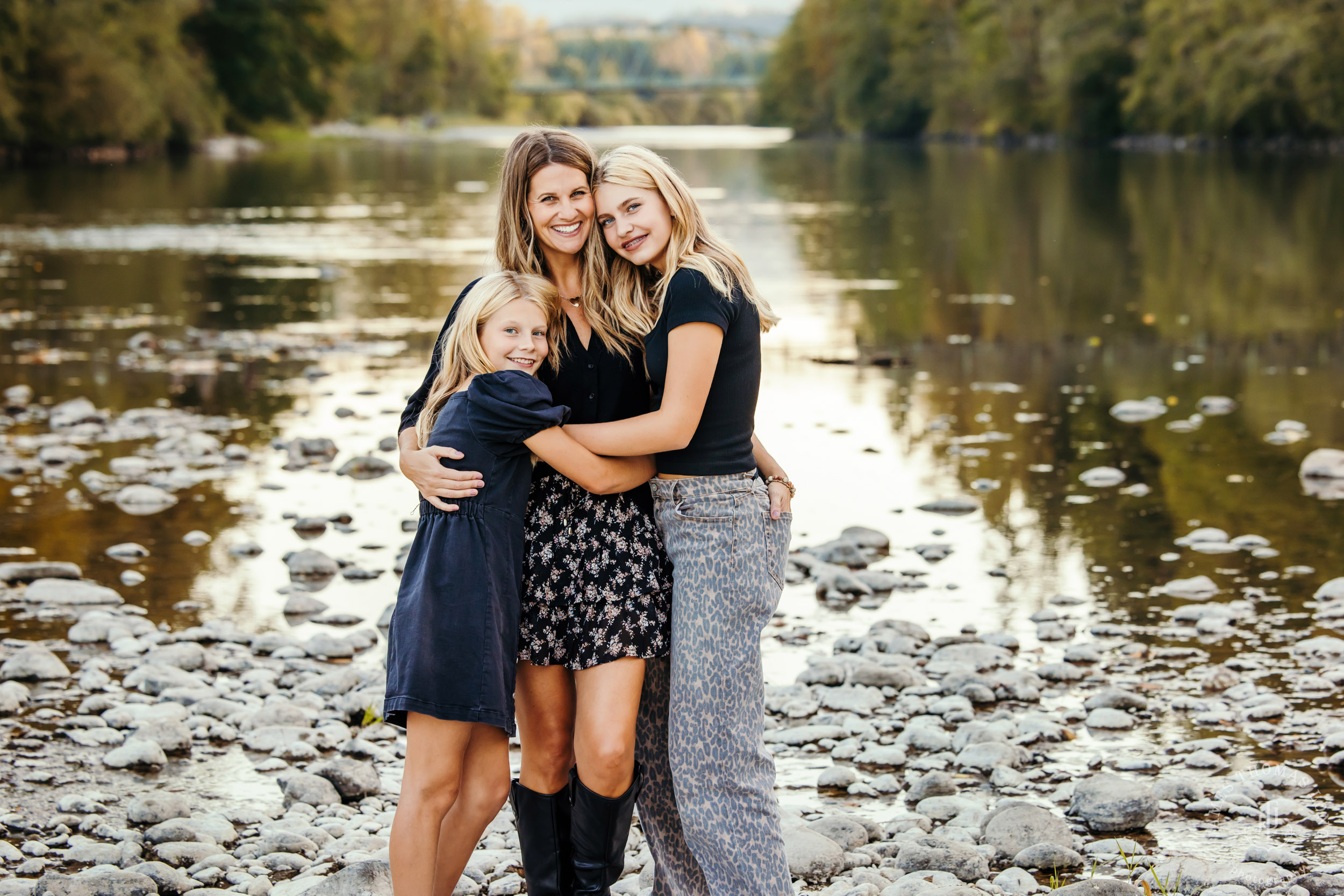 Carnation family photography session by Snoqualmie family photographer James Thomas Long Photography