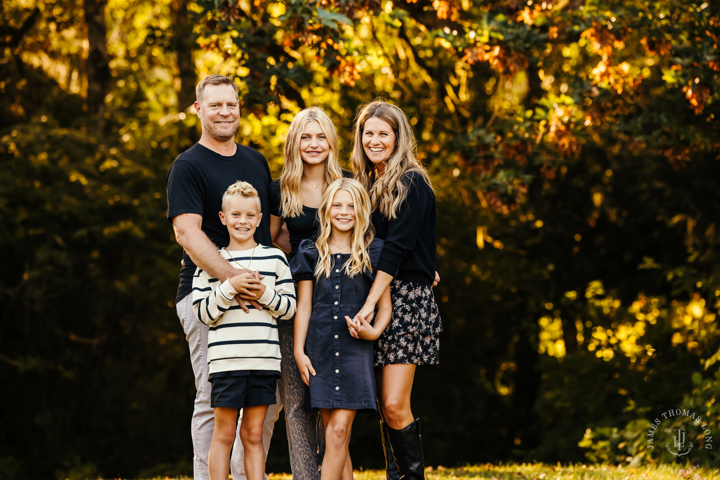 Carnation family photography session by Snoqualmie family photographer James Thomas Long Photography