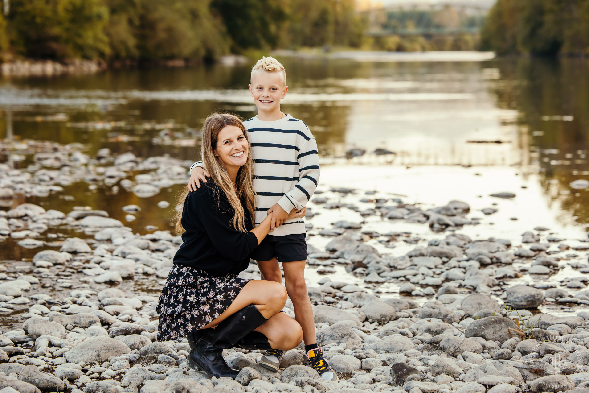 Carnation family photography session by Snoqualmie family photographer James Thomas Long Photography