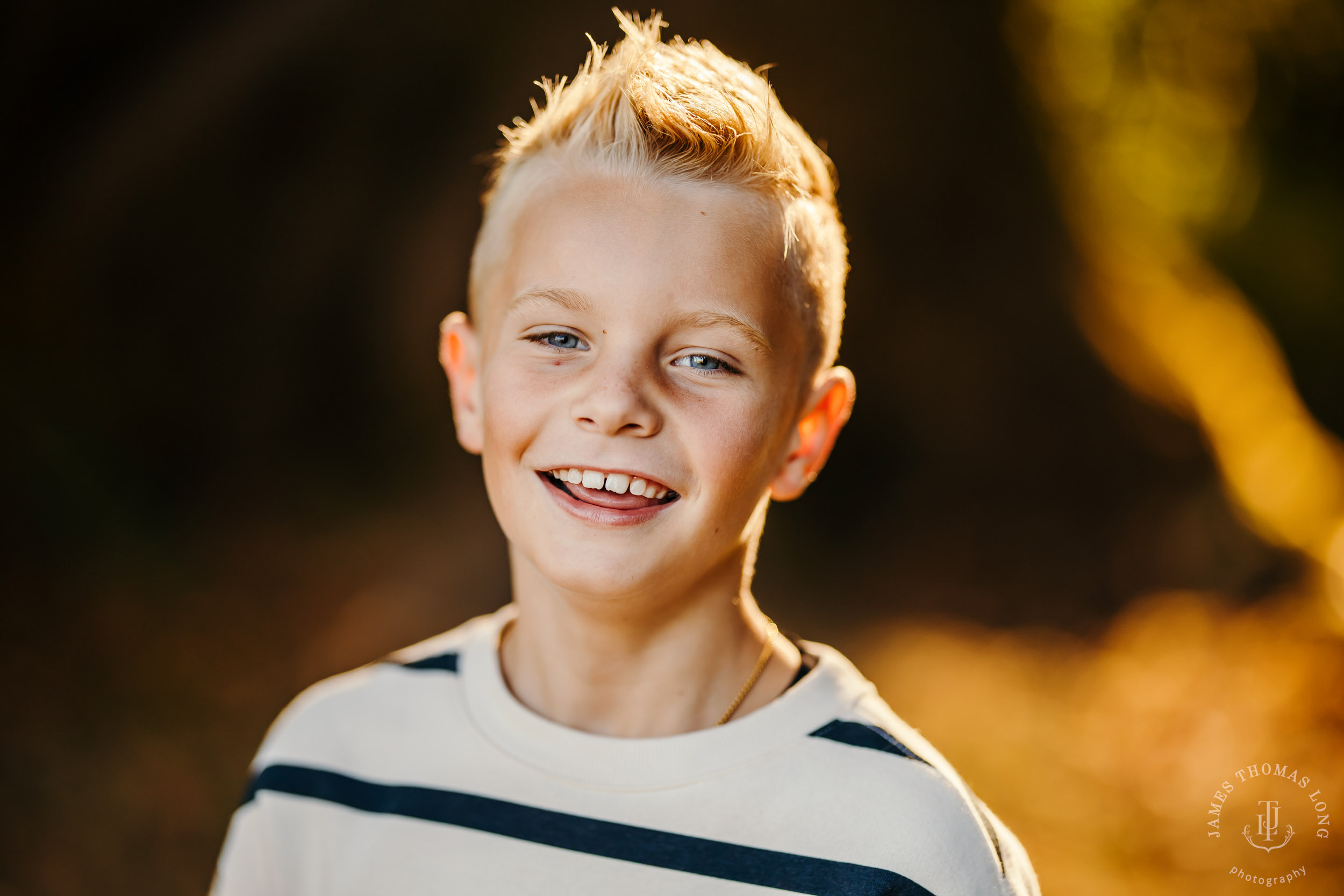 Carnation family photography session by Snoqualmie family photographer James Thomas Long Photography