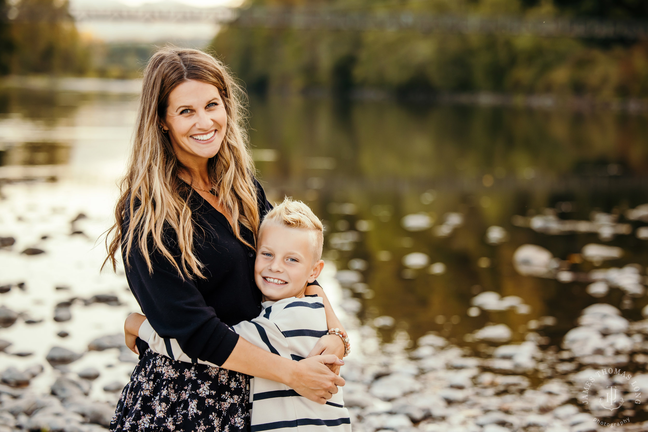 Carnation family photography session by Snoqualmie family photographer James Thomas Long Photography