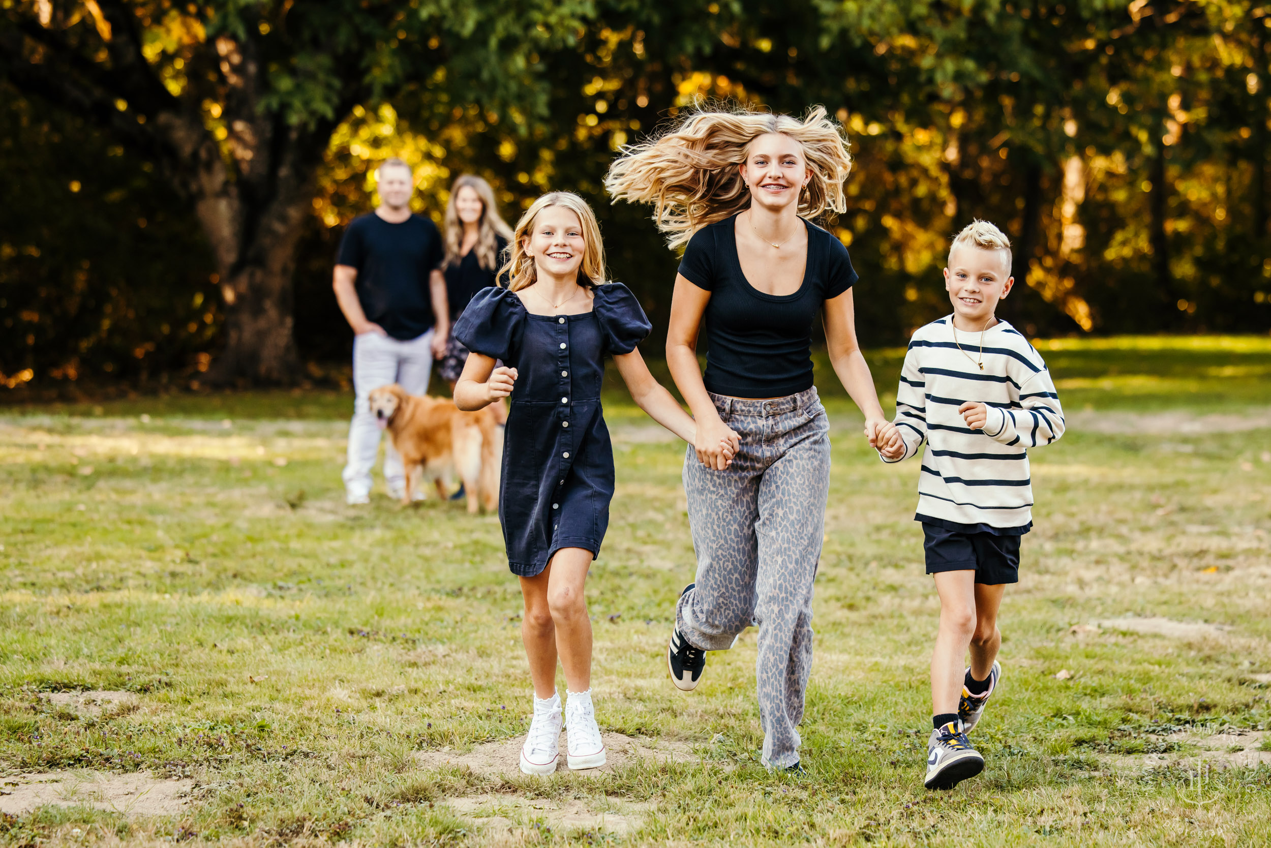 Carnation family photography session by Snoqualmie family photographer James Thomas Long Photography
