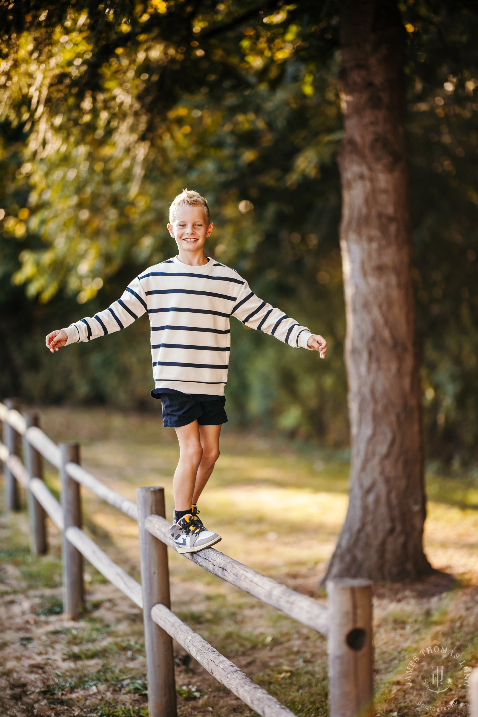 Carnation family photography session by Snoqualmie family photographer James Thomas Long Photography
