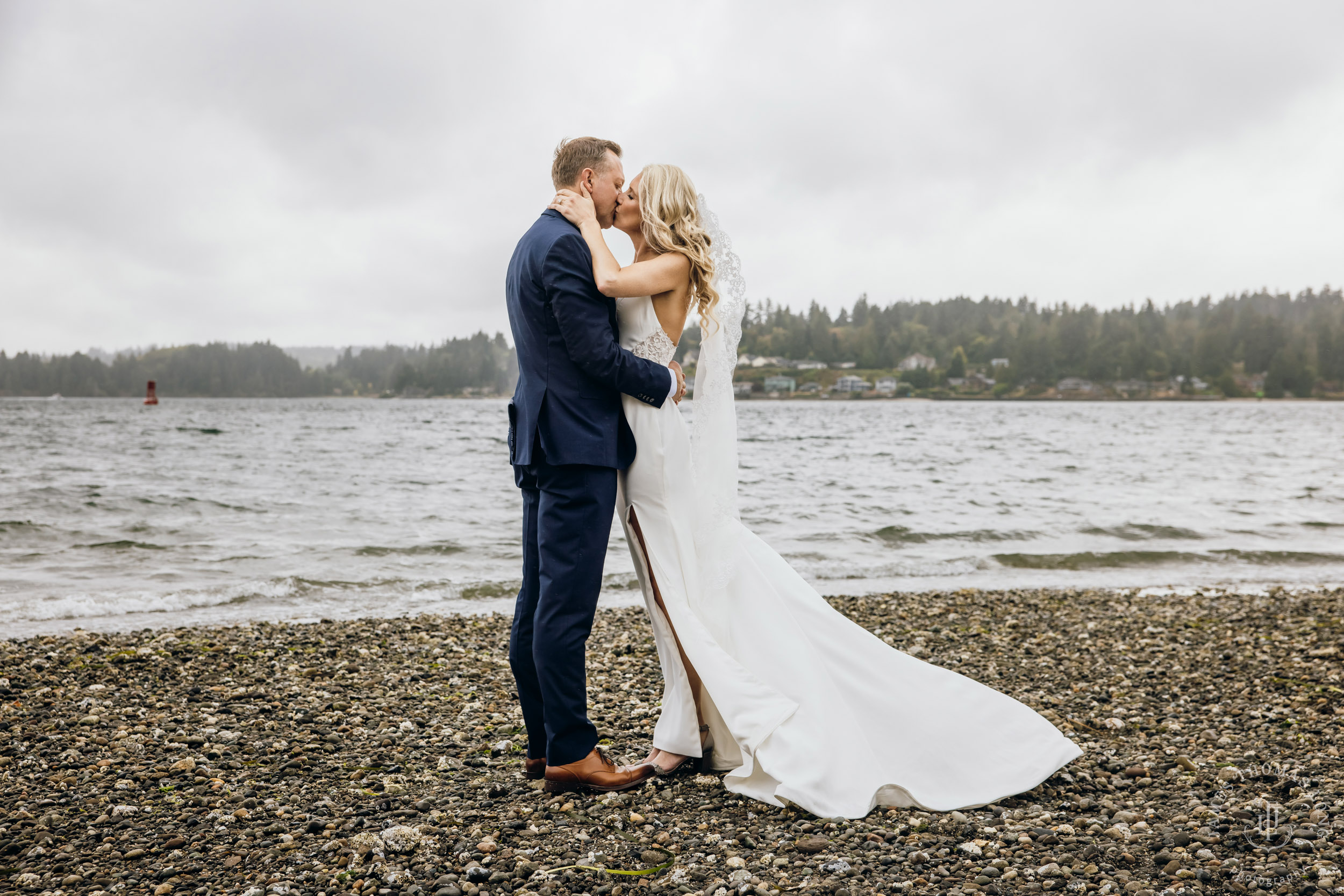 Heyday Farm Bainbridge Island wedding bey Seattle wedding photographer James Thomas Long Photography