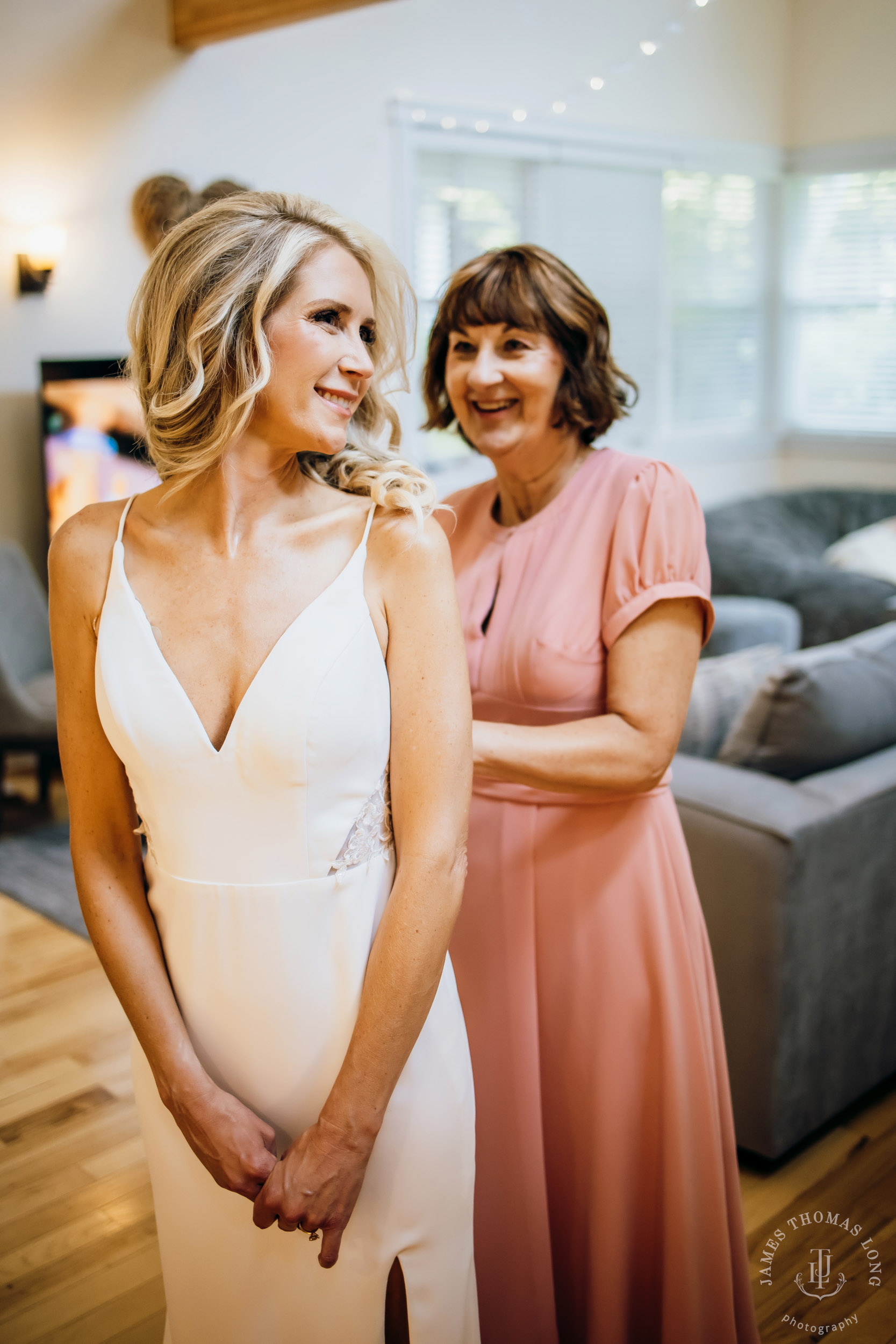 Heyday Farm Bainbridge Island wedding bey Seattle wedding photographer James Thomas Long Photography
