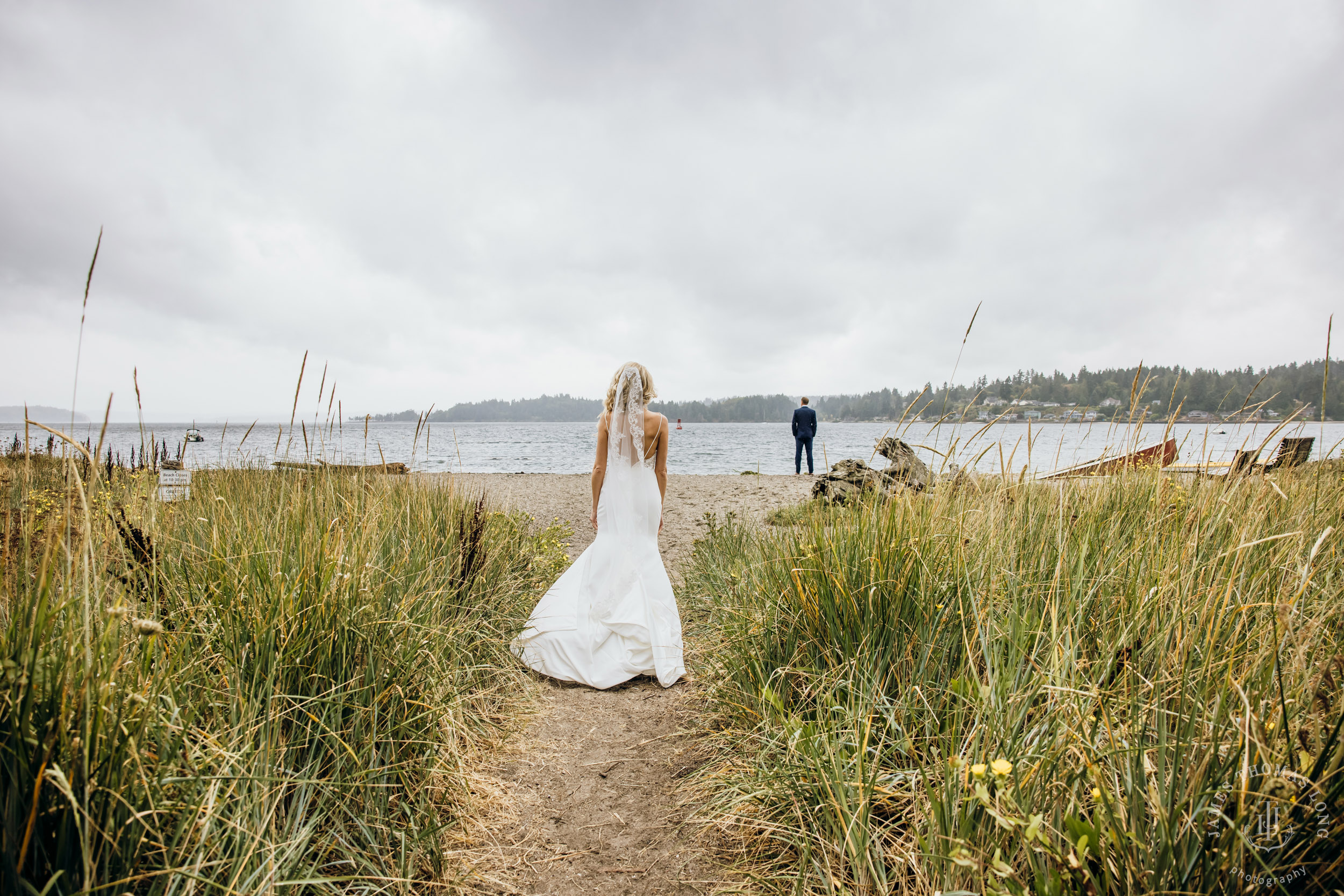 Heyday Farm Bainbridge Island wedding bey Seattle wedding photographer James Thomas Long Photography