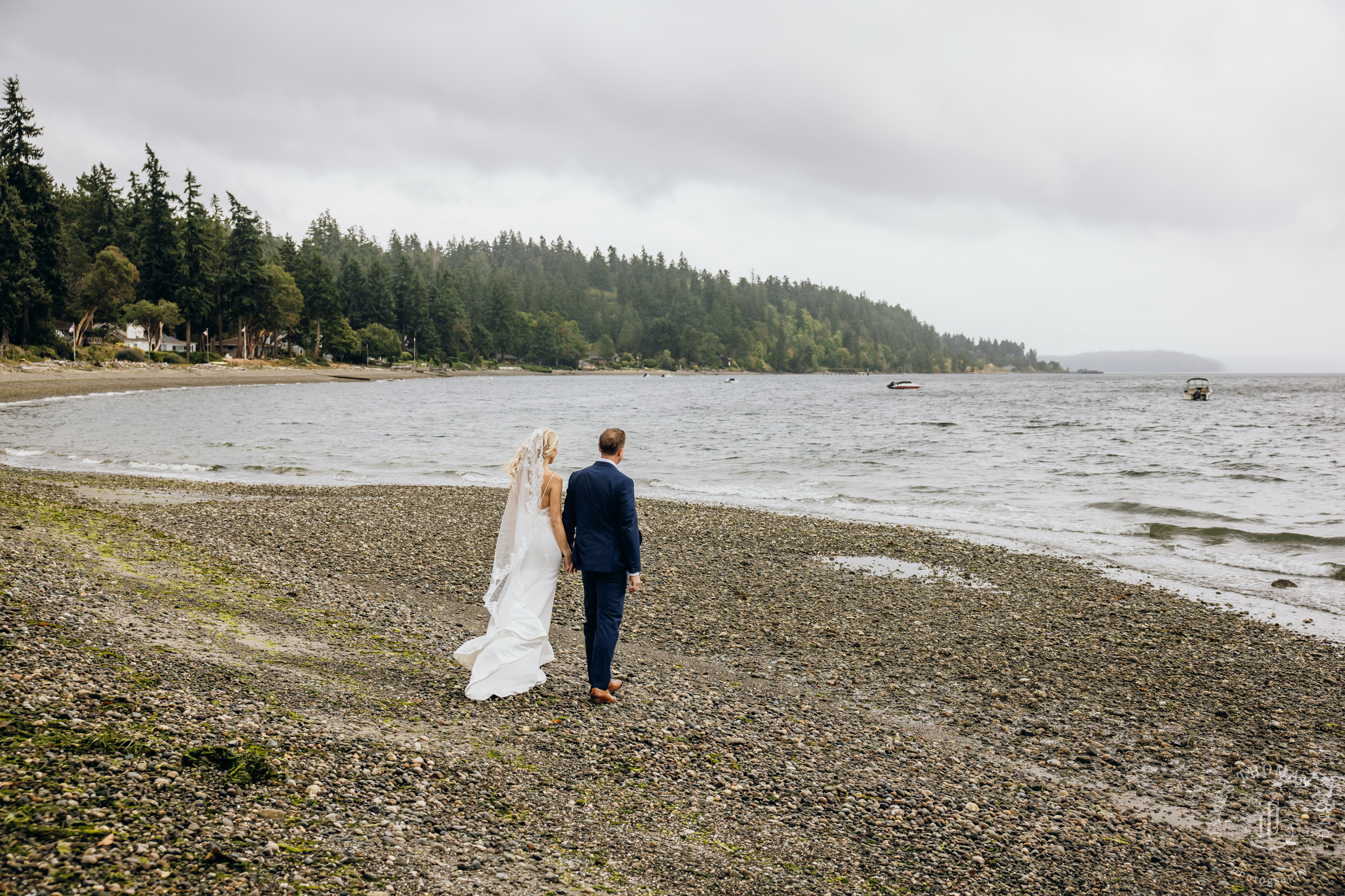Heyday Farm Bainbridge Island wedding bey Seattle wedding photographer James Thomas Long Photography