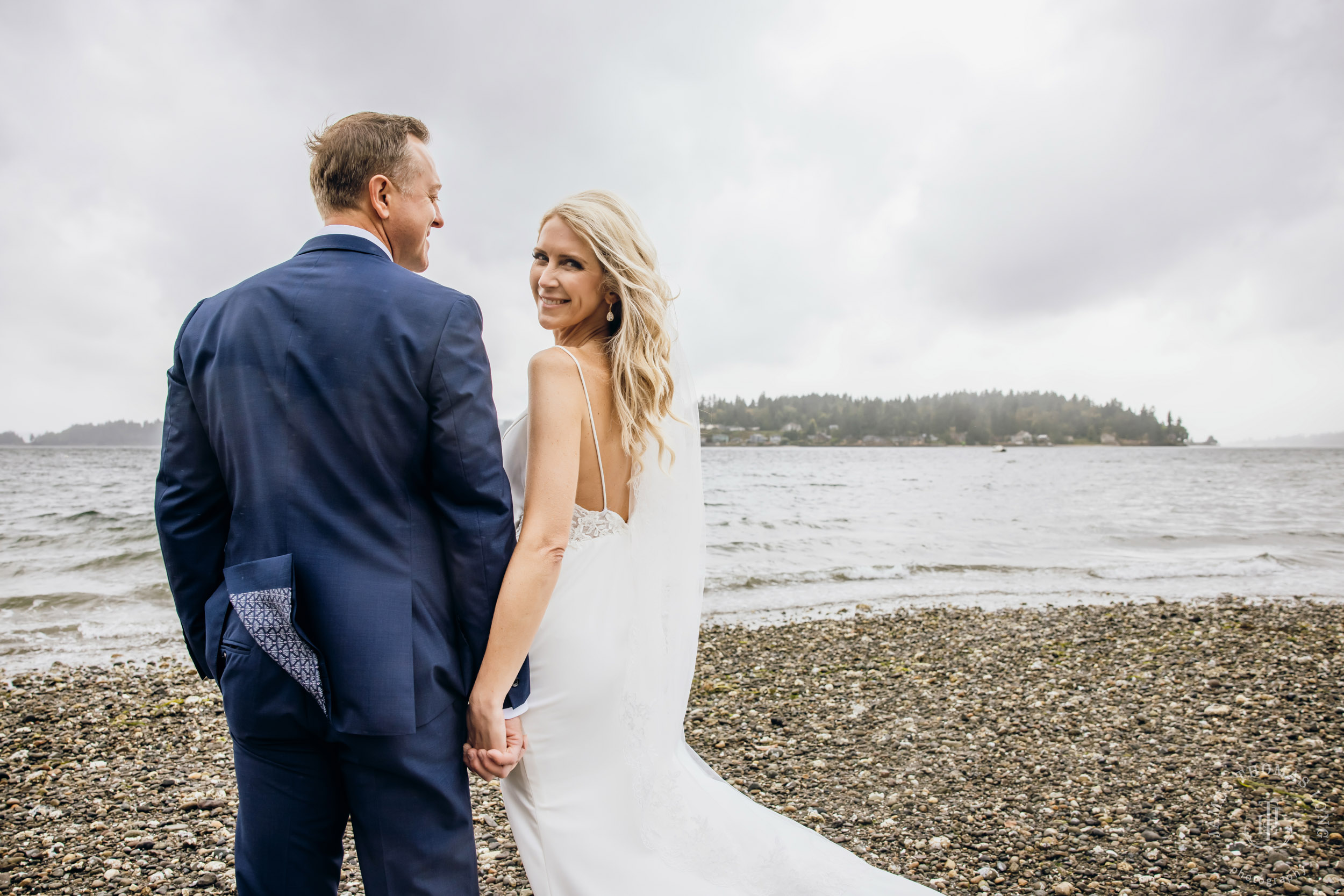 Heyday Farm Bainbridge Island wedding bey Seattle wedding photographer James Thomas Long Photography