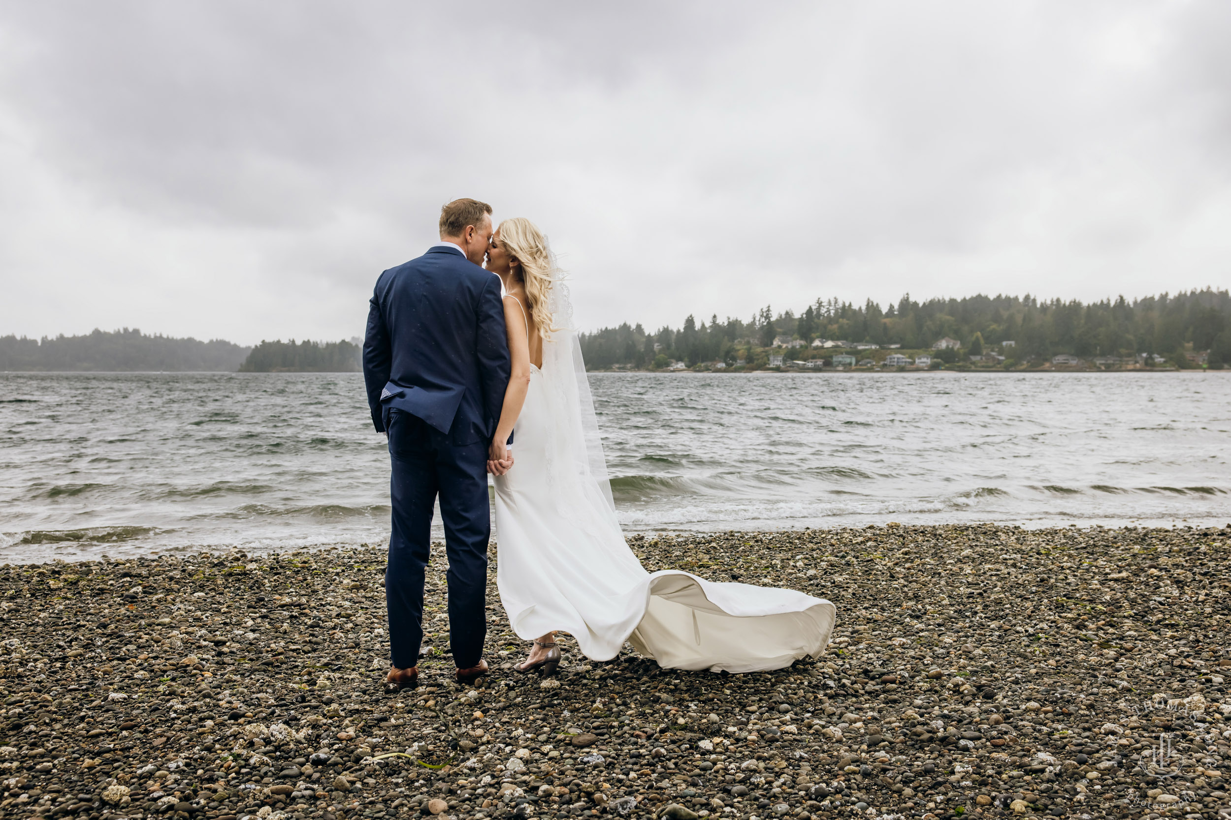 Heyday Farm Bainbridge Island wedding bey Seattle wedding photographer James Thomas Long Photography